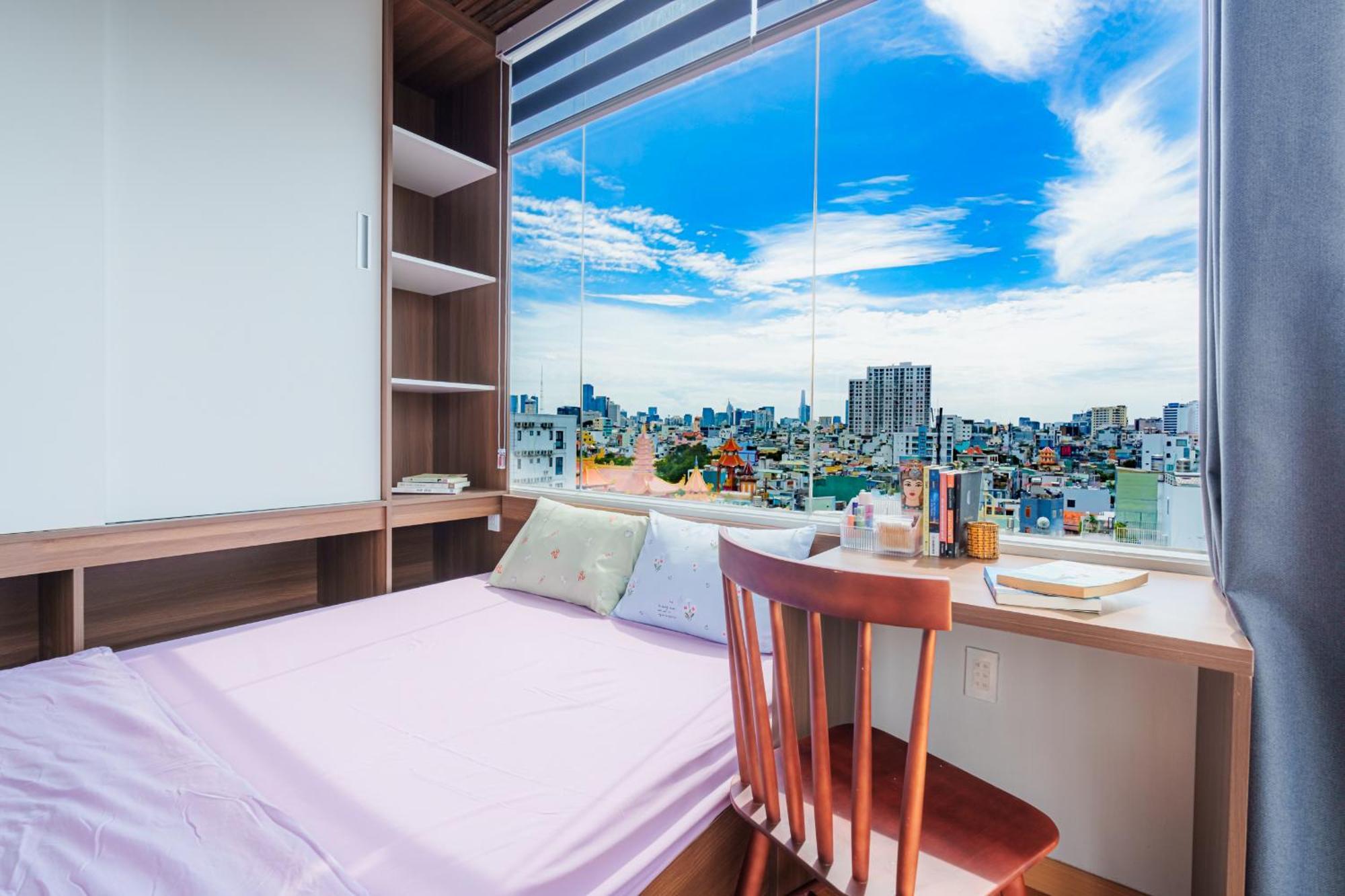 2br With A Fabulous Canal View * Ho Chi Minh City