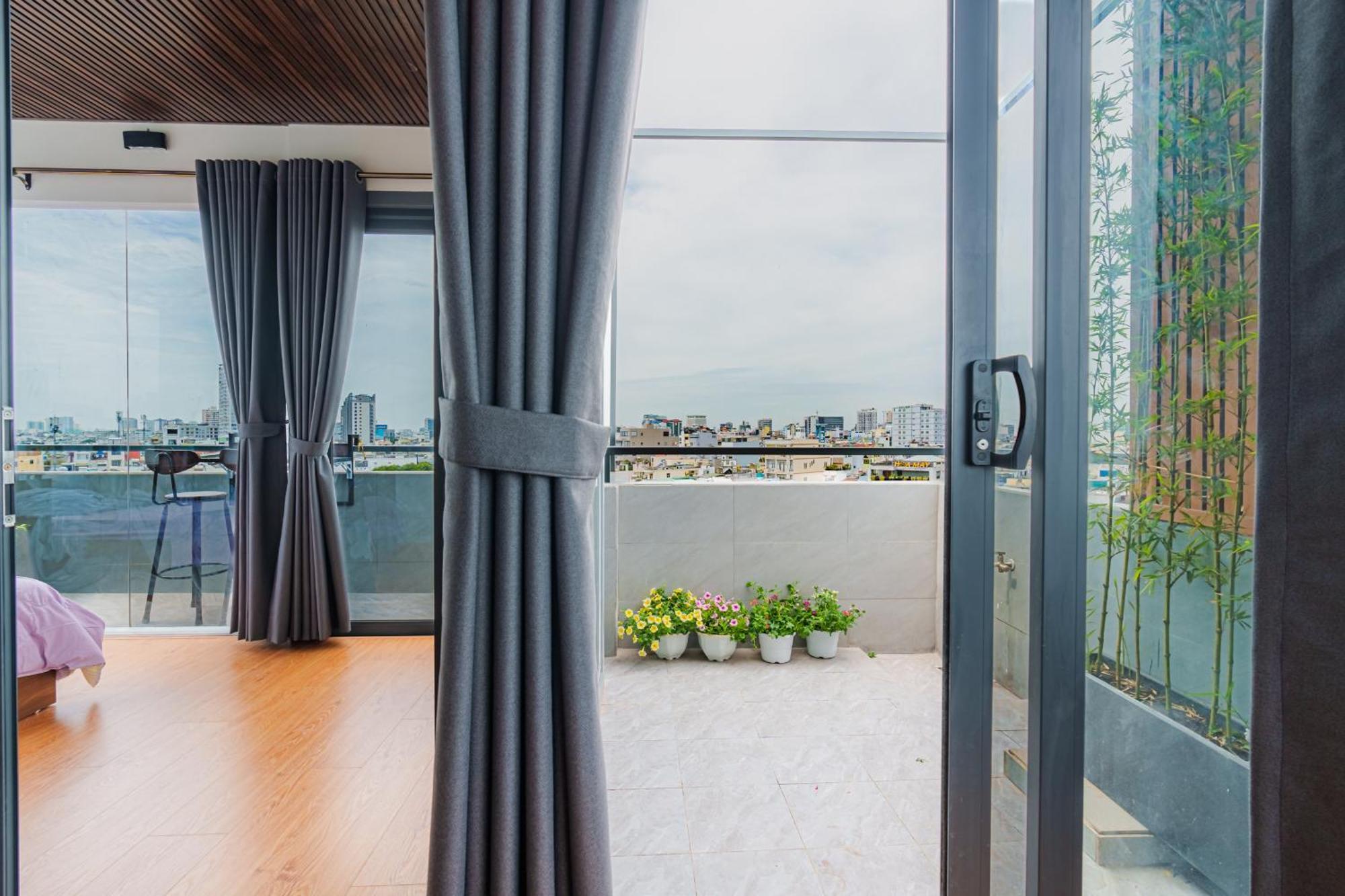 2br With A Fabulous Canal View Ho Chi Minh City