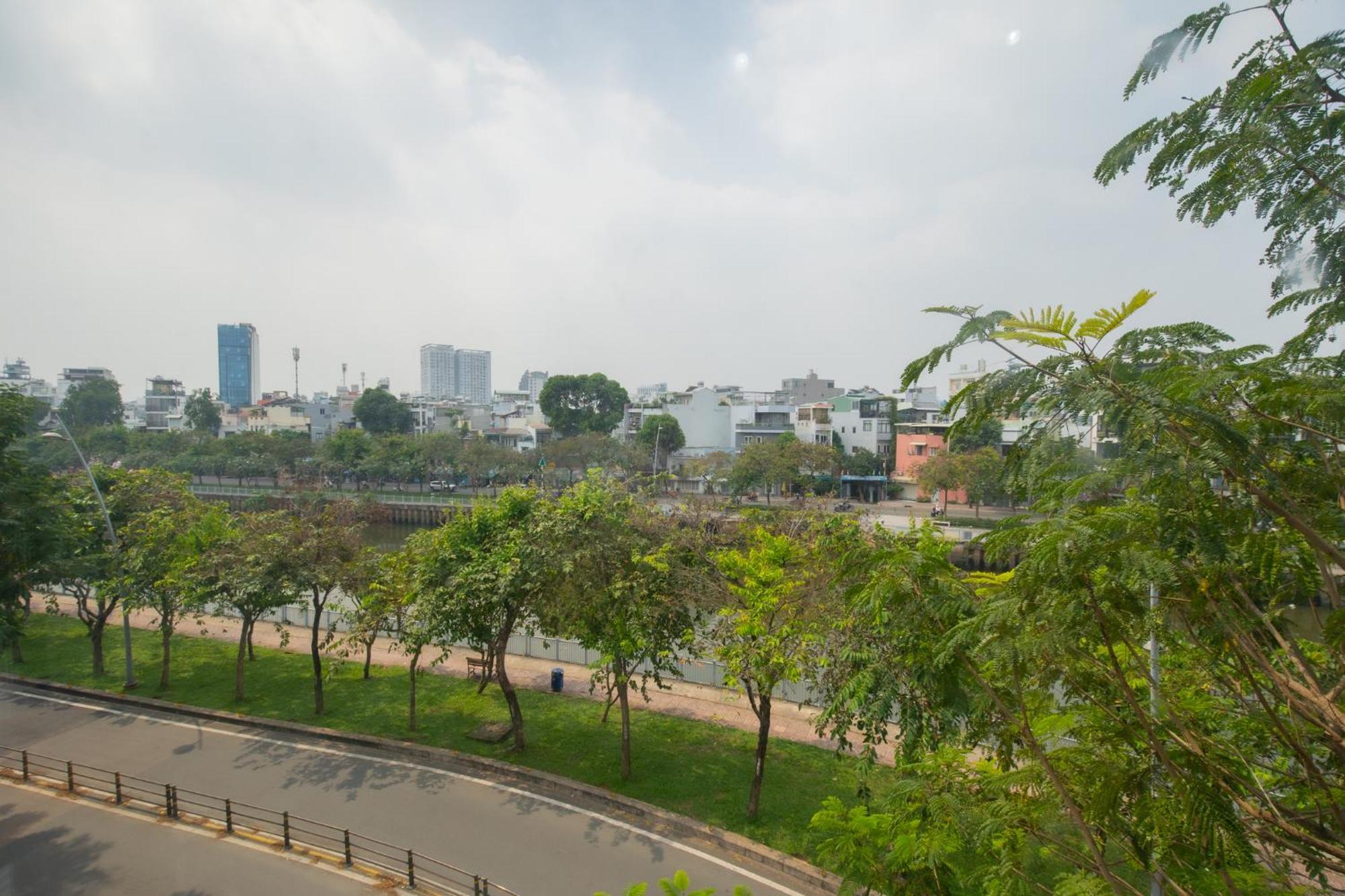 Hn Homes - Ho 1 Phong Ngu Nhin Ra Song Duong Hoang Sa, Quan 1 * Ho Chi Minh City