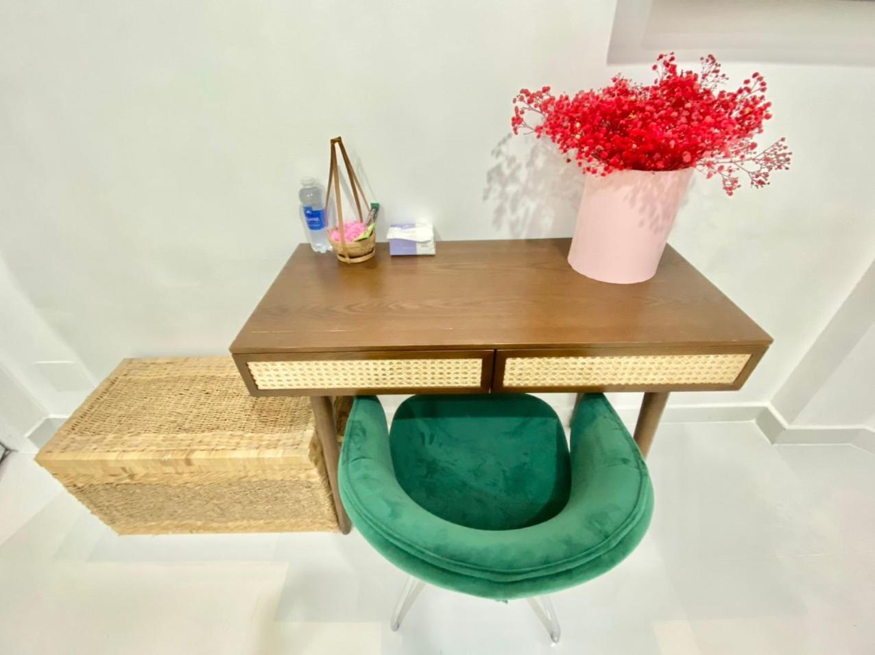 Cherry Blossom Apartment *