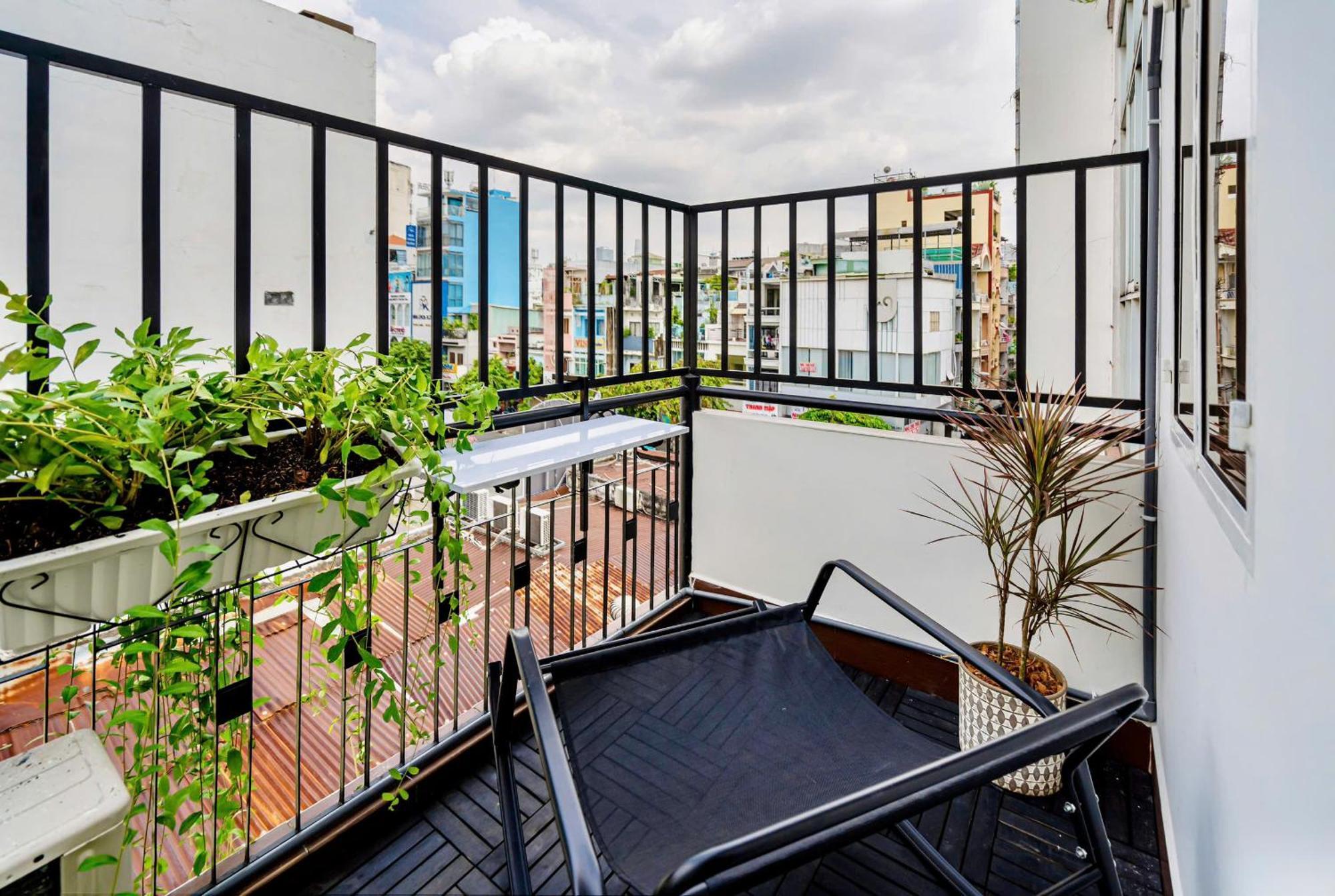 Anh Garden Phong Ban Cong Tang 4 *