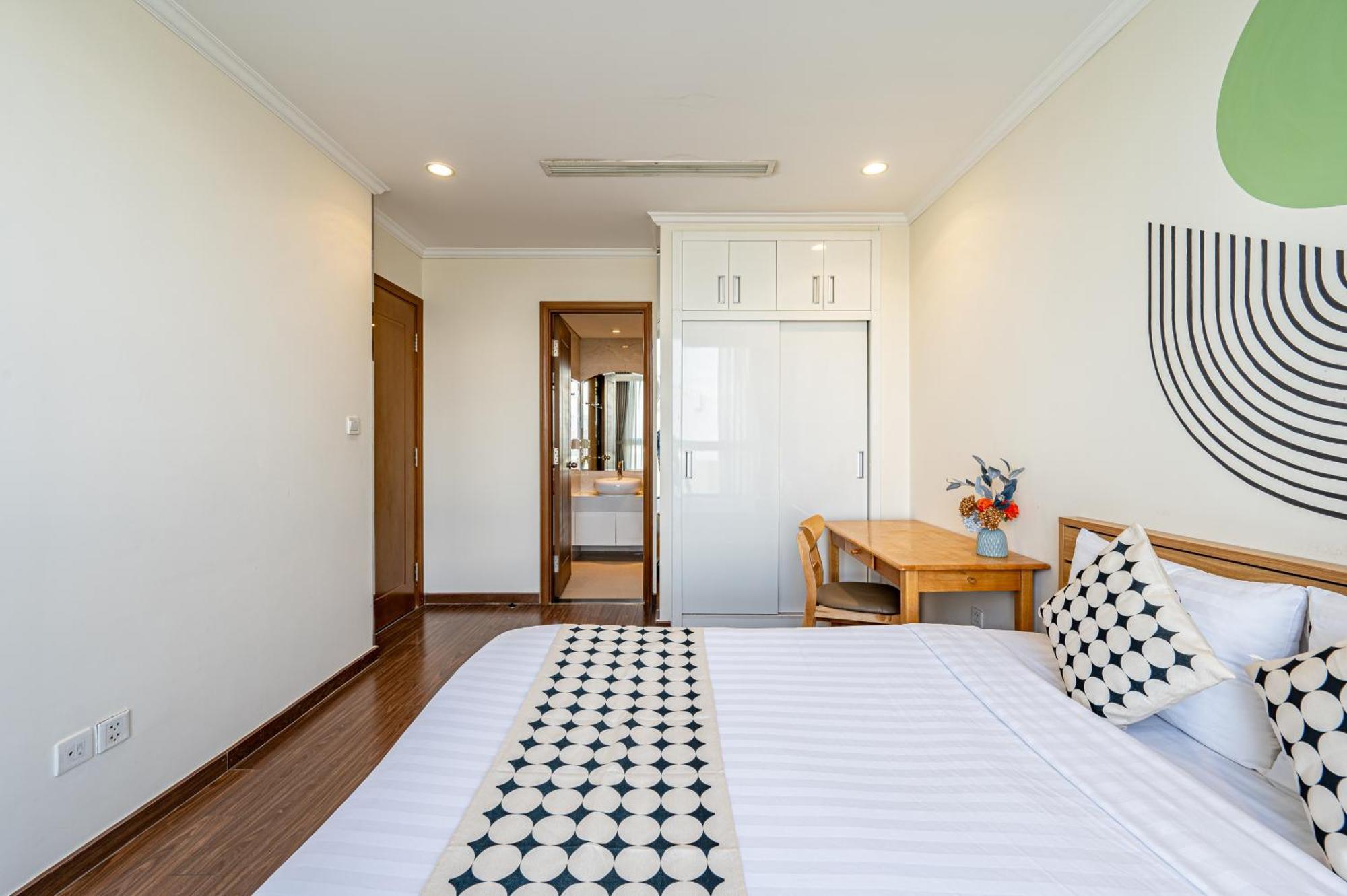 Vinhomes Saigon Romantic