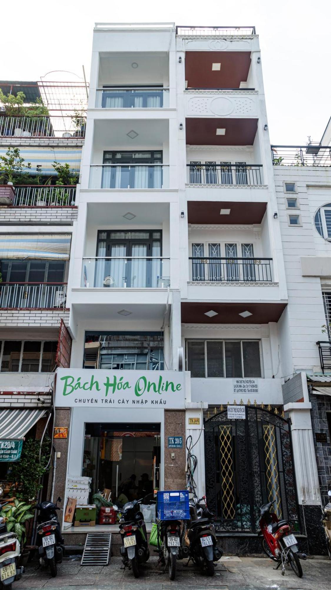 Entire House With Full Amenities - Near Bui Vien Walking Street , District 1 * Ho Chi Minh City