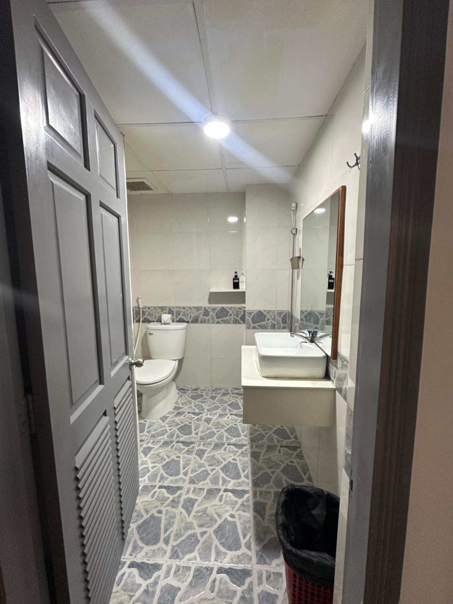 Sunny Romantic Saigon Apartment Ho Chi Minh City