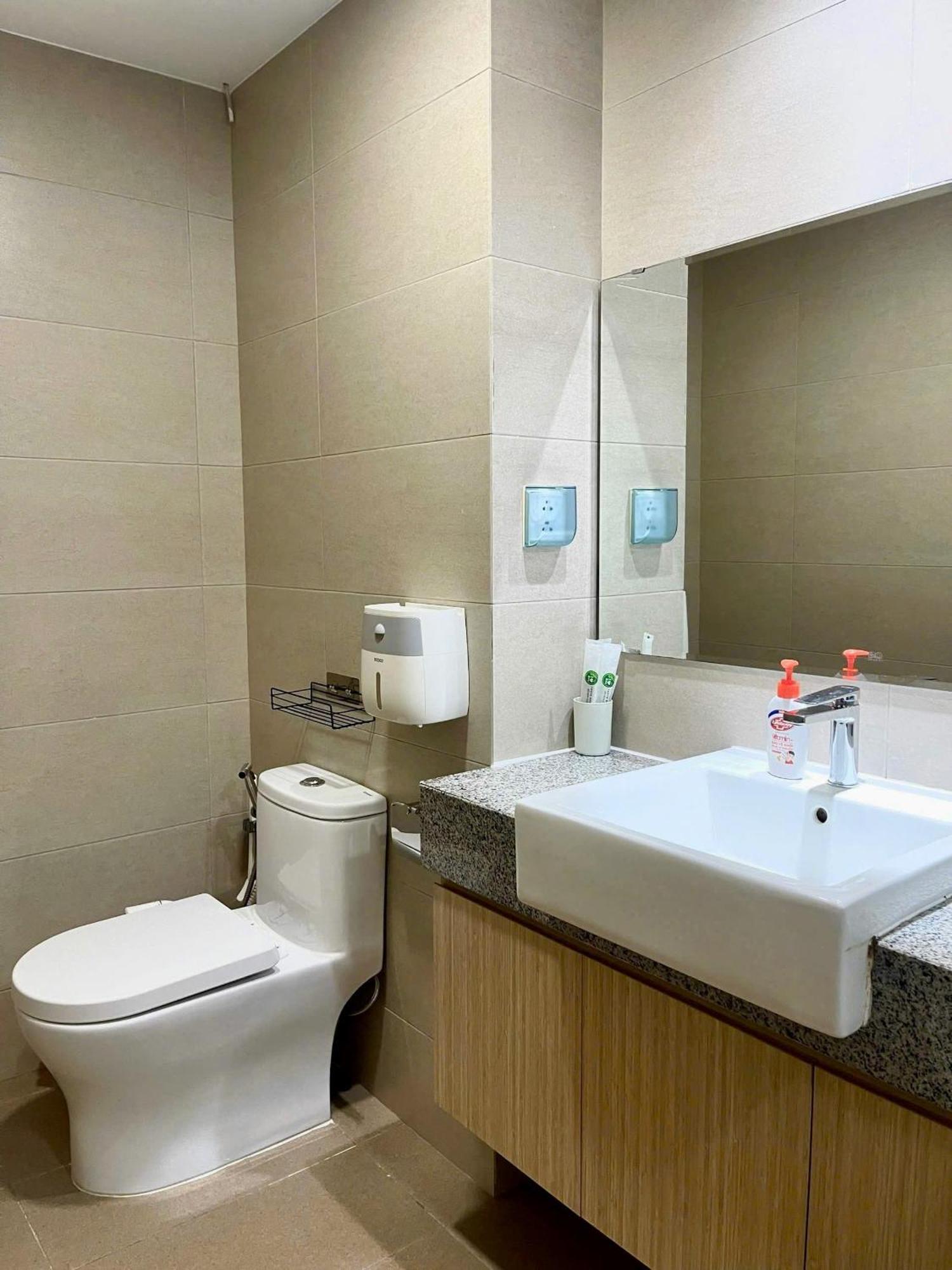 Celadon Tan Phu - 2 Phong Ngu Apartment