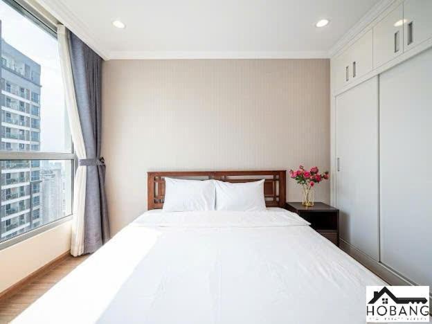 Alex's Luxe Retreat Apartment