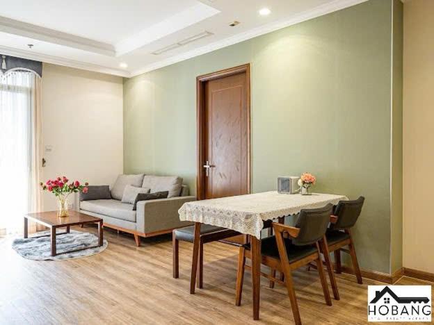Alex's Luxe Retreat Apartment