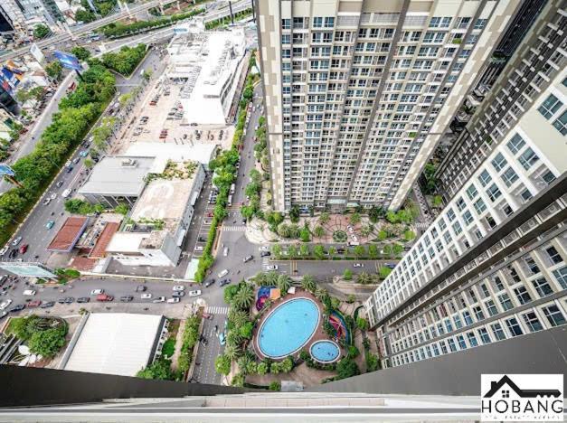 Alex's Luxe Retreat Apartment *