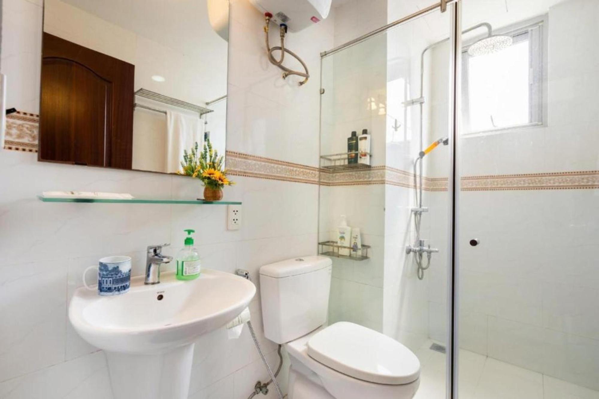 Cozy 3-br In The Center Of District 7 Apartment