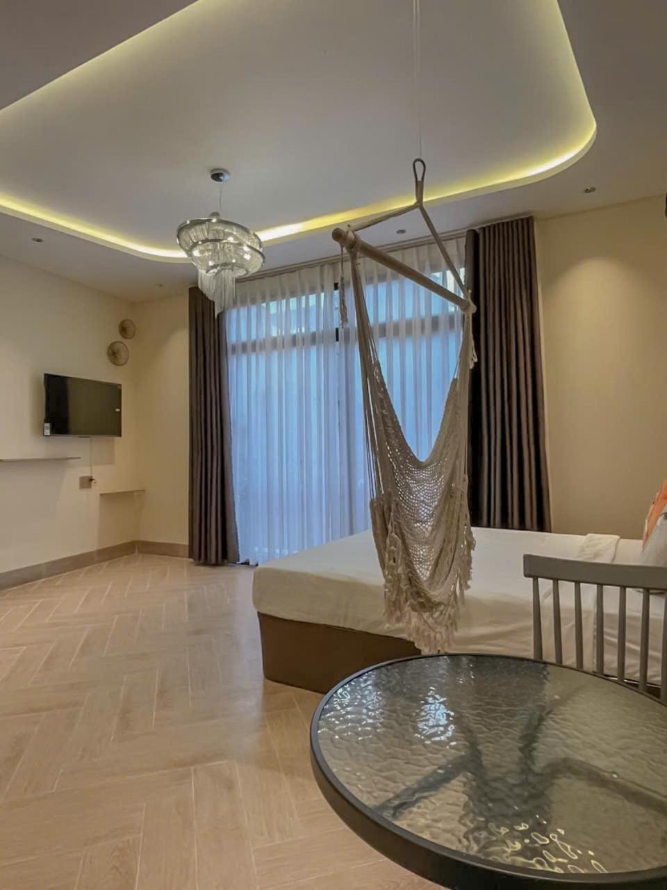 Luxury 5 Bedroom Townhouse In The Centre * Ho Chi Minh City