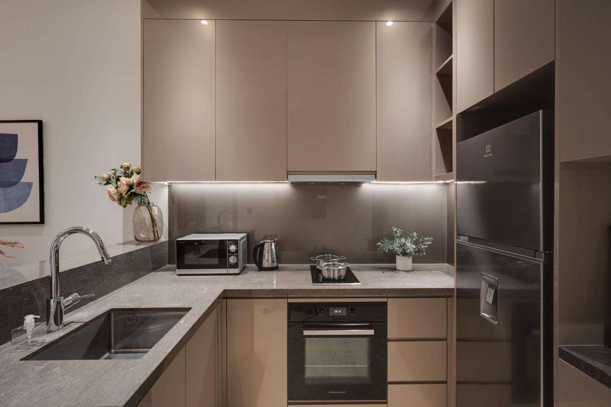 Apartment Marq District 1 Elite Apartel By Ssens