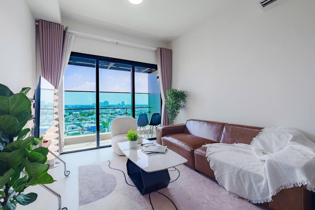Apartment 2 Bedroom Minimal Luxury