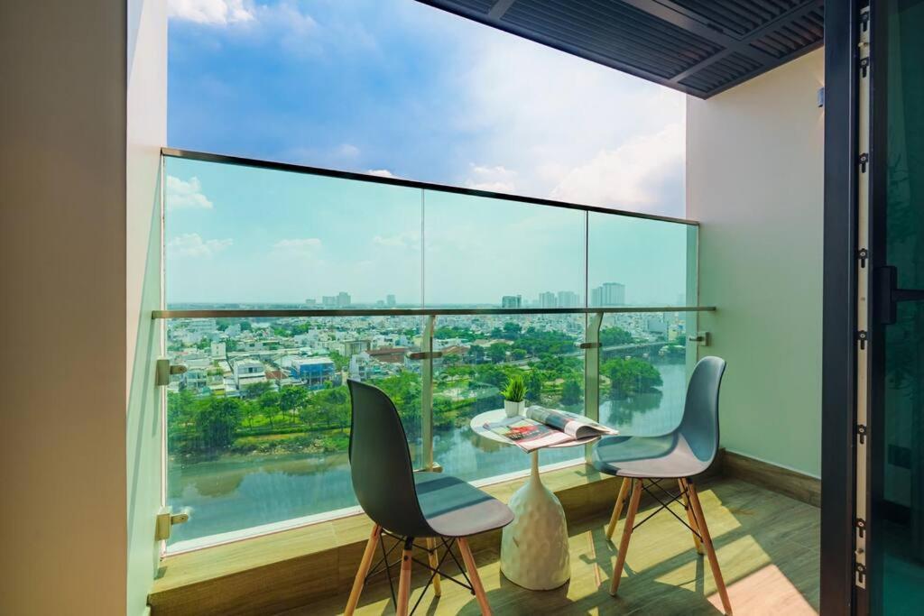 2 Bedroom Minimal Luxury Apartment Ho Chi Minh City