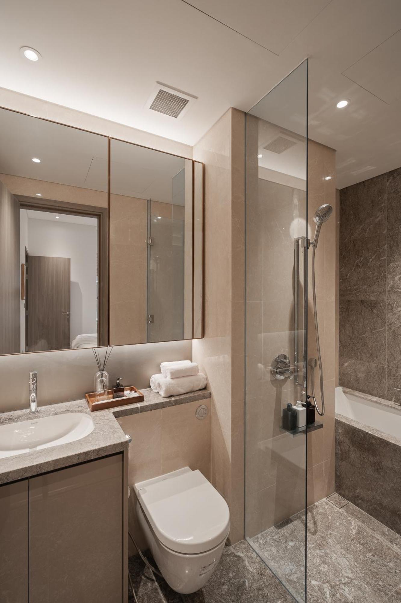 Apartment Marq District 1 Elite Apartel By Ssens *