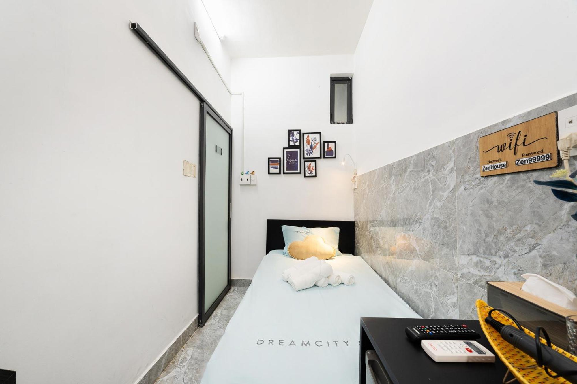 Homestay Super Cheap - Balcony & Netflix - Bui Vien