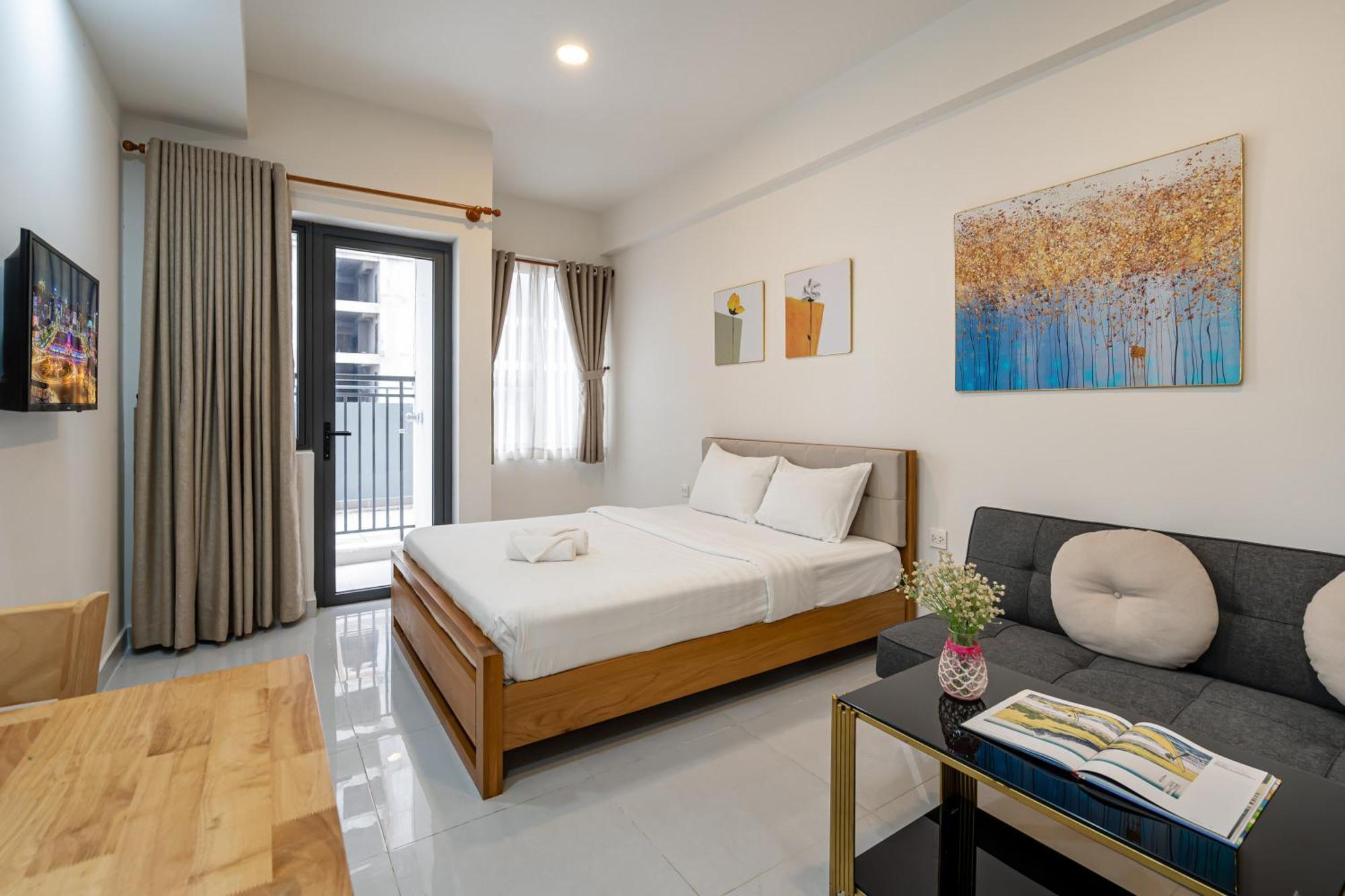 Apartment Aris Soho Balcony Saigon District 1 Ho Chi Minh City