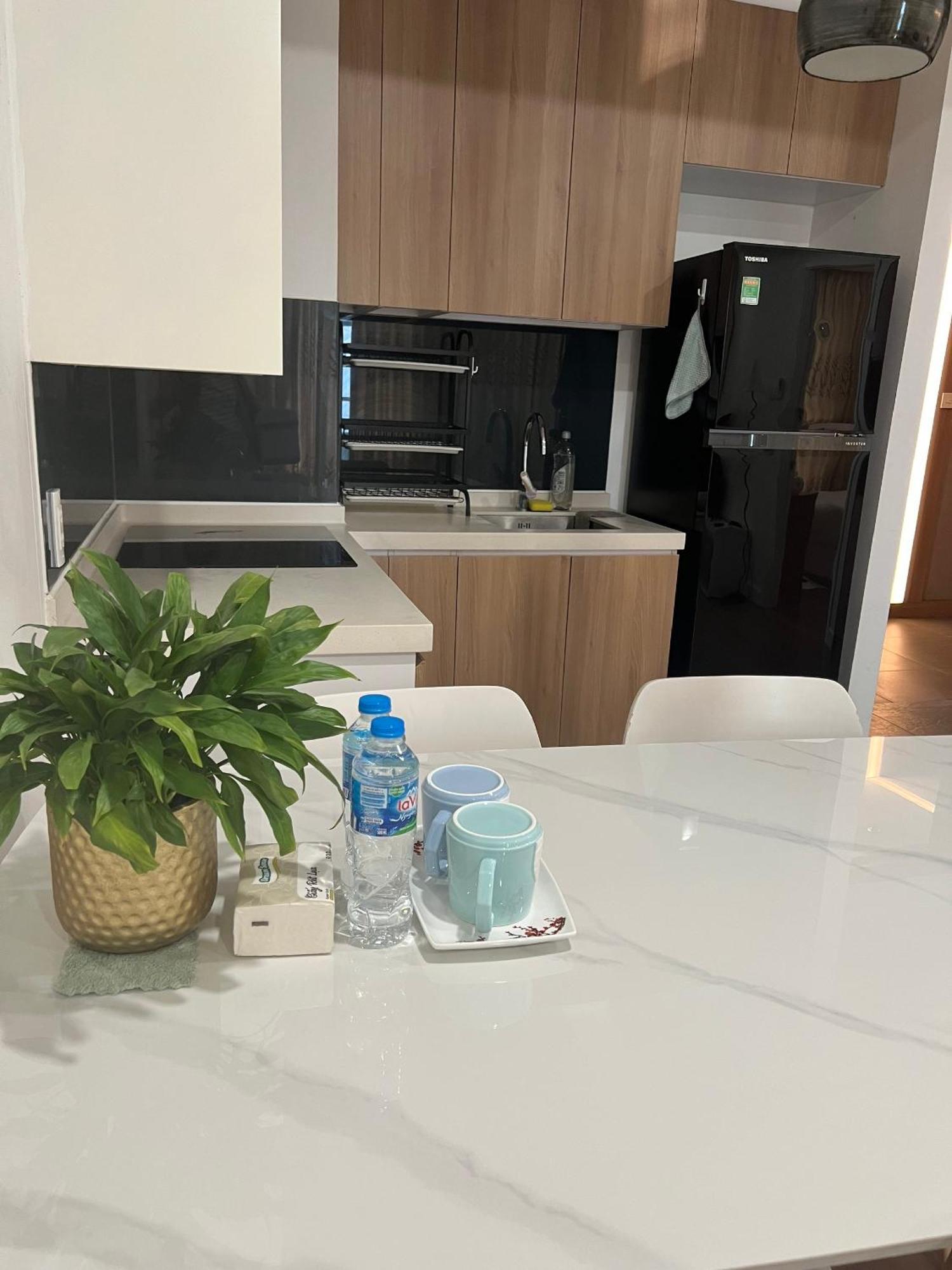 Apartment Serviced At Republic Plaza - Pool & View, Near T3 Airport Tan Son Nhat Ho Chi Minh City