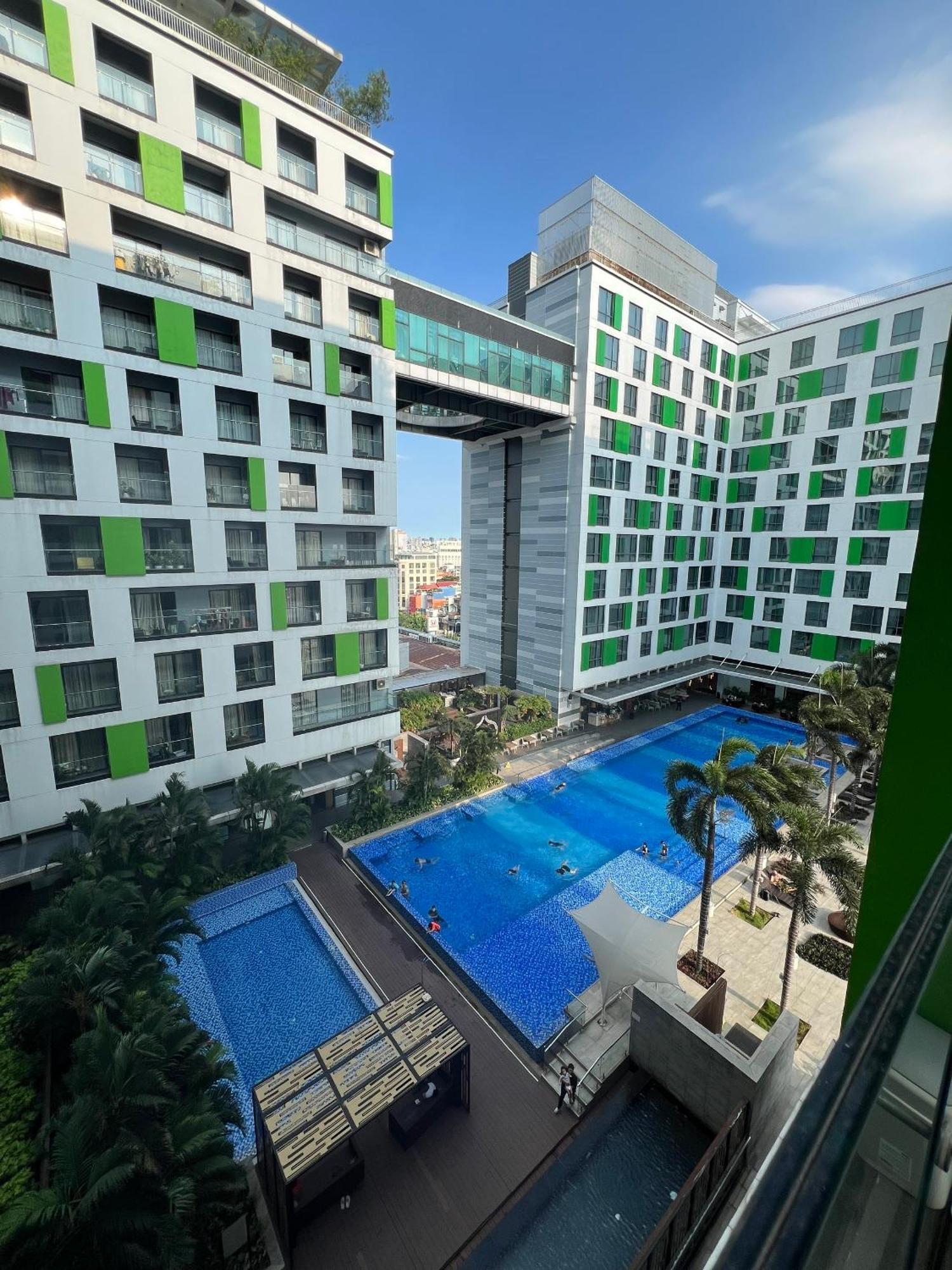 Serviced At Republic Plaza - Pool & View, Near T3 Airport Tan Son Nhat Apartment Ho Chi Minh City