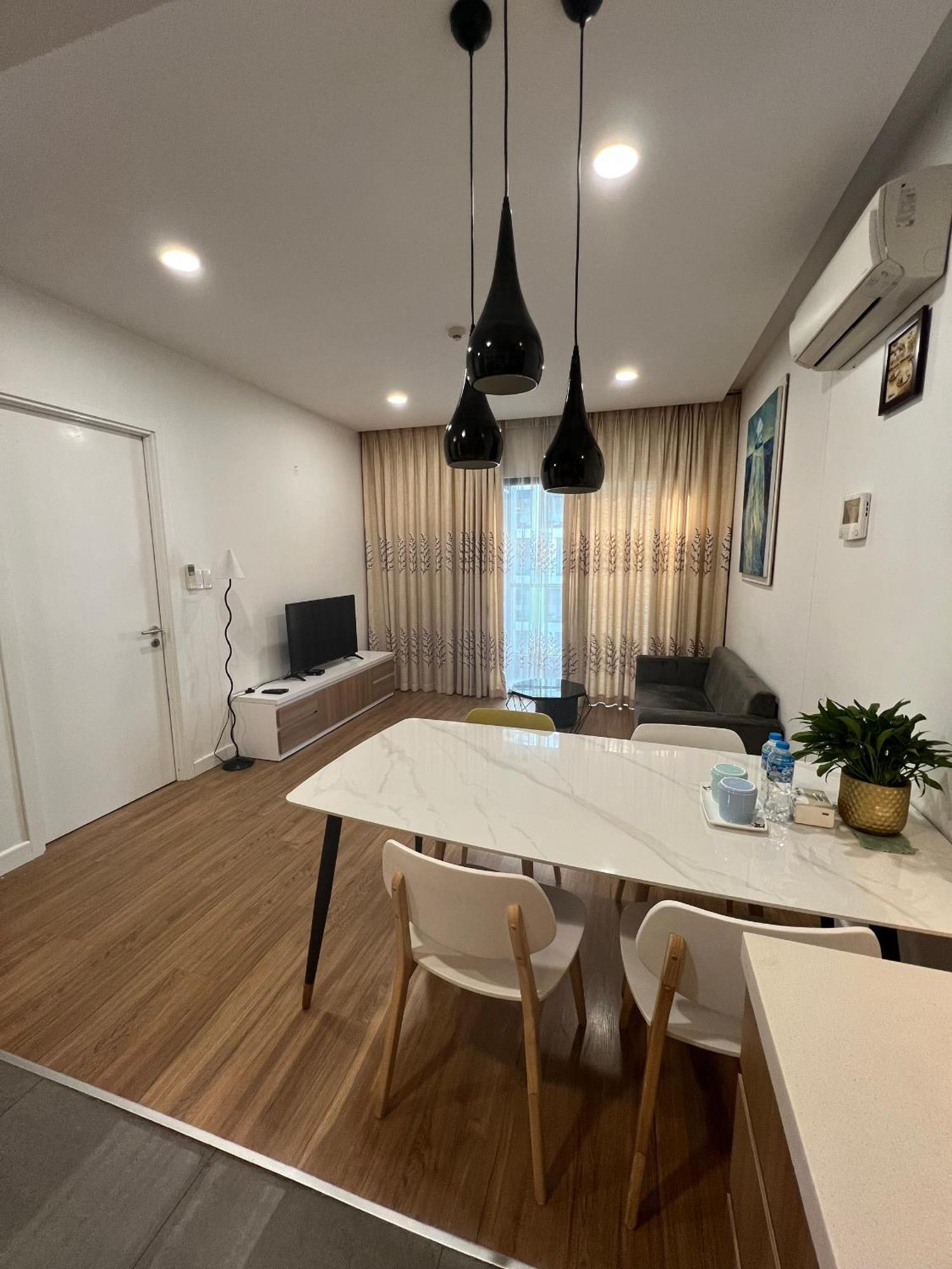 Serviced At Republic Plaza - Pool & View, Near T3 Airport Tan Son Nhat * Ho Chi Minh City