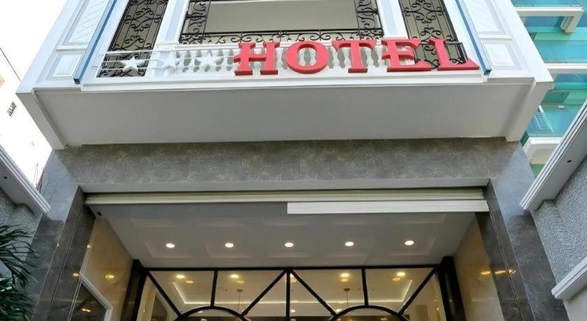 C'lavie - Saigon Airport Hotel