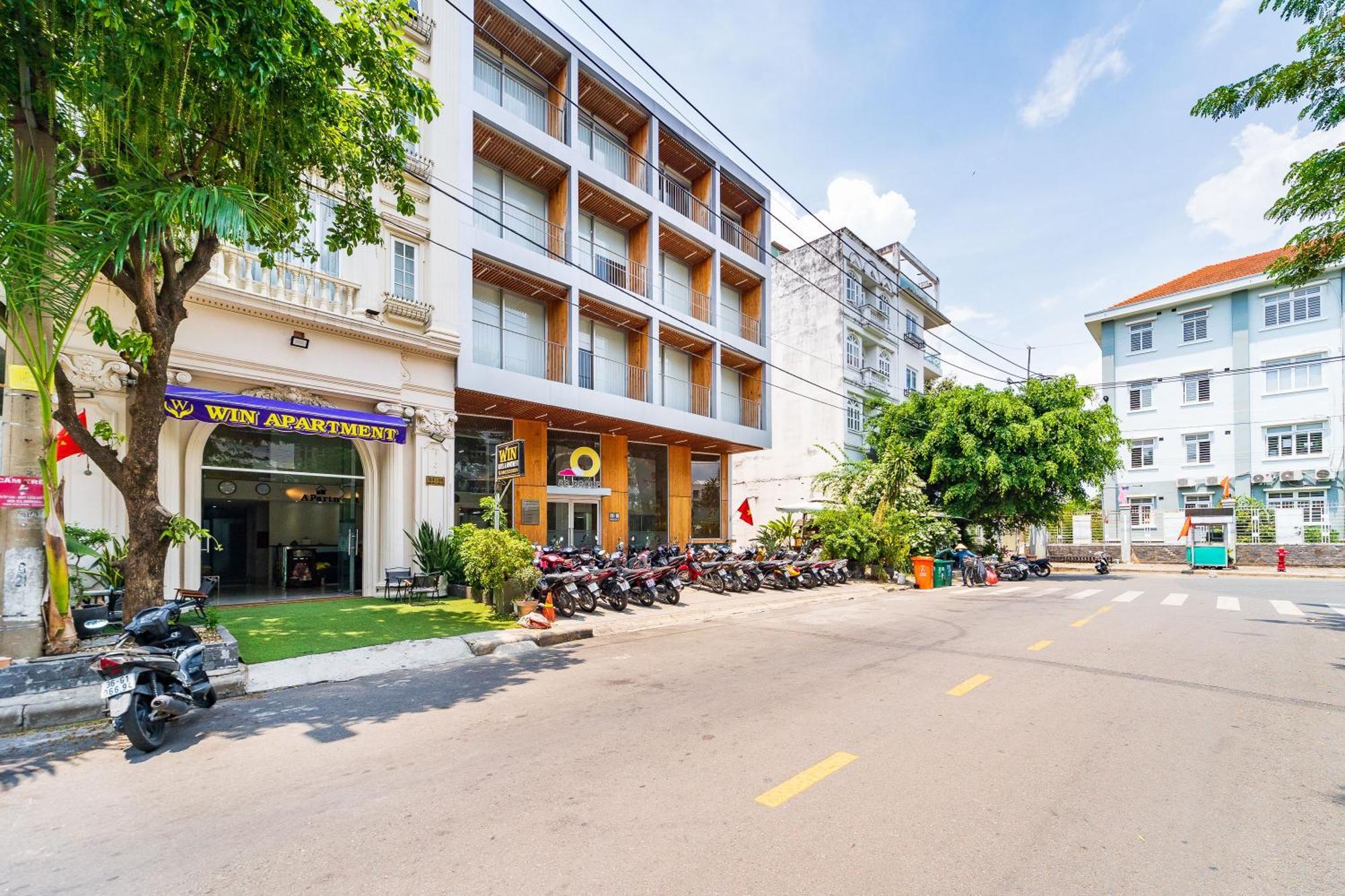 Win & Hotel