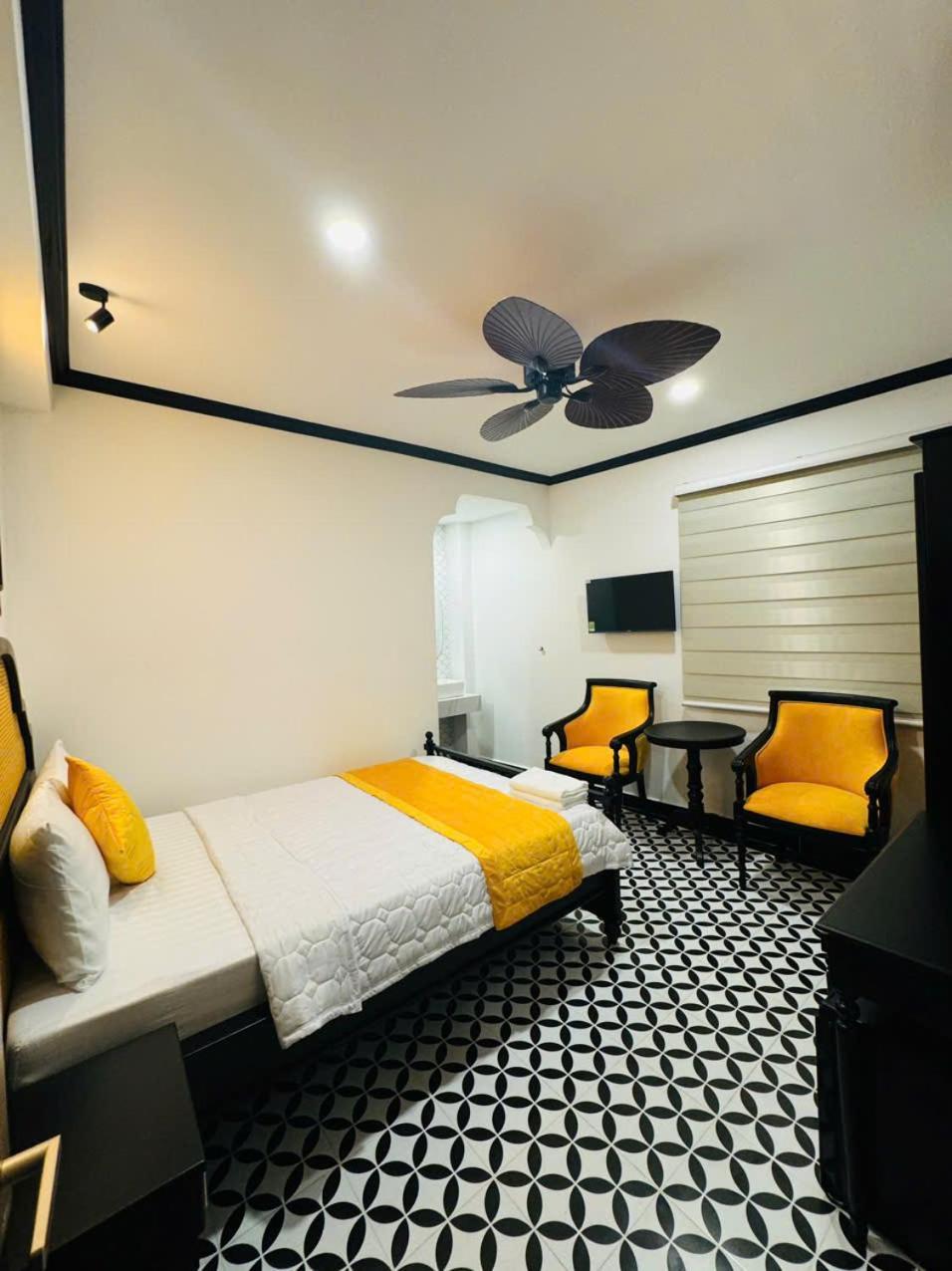 Phu Gia Luxury 3* Ho Chi Minh City