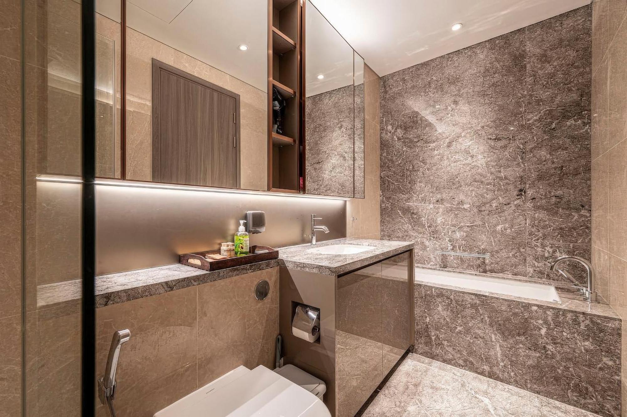 Apartment Modern Apartment The Marq D1