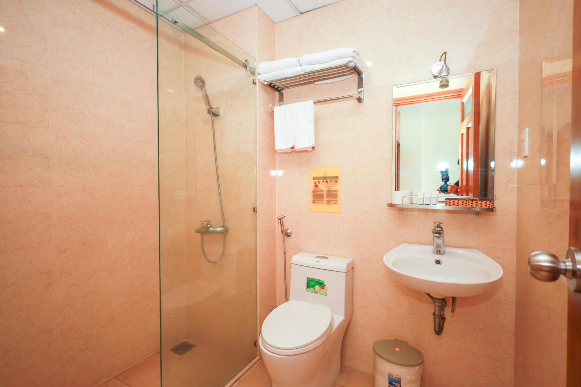Sazi Erato Airport Hotel
