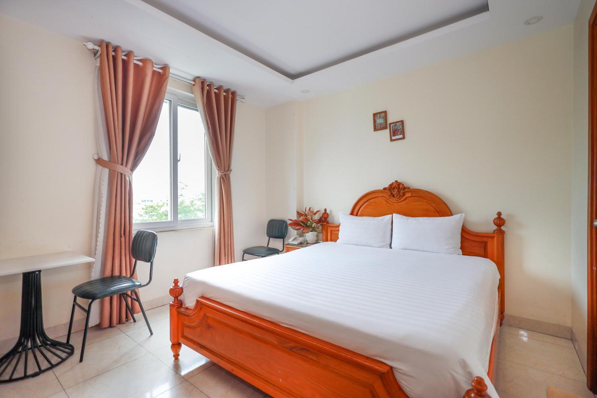 Hotel Sazi Erato Airport Hotel