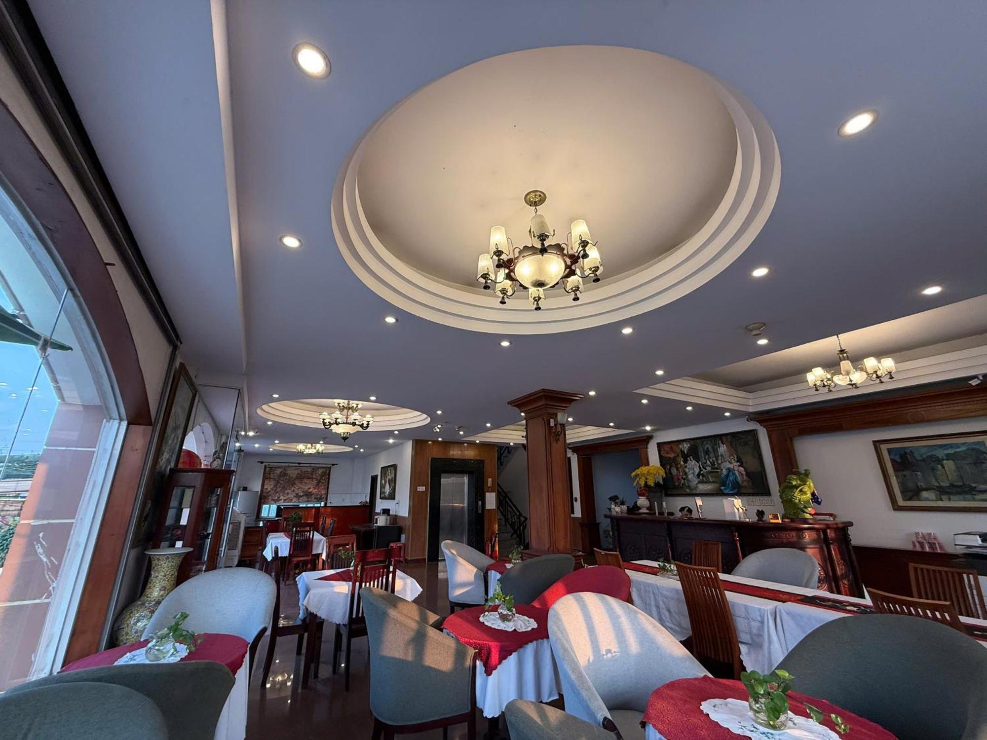 Hoa Phat & Khách sạn hẻo lánh TP. Hồ Chí Minh
