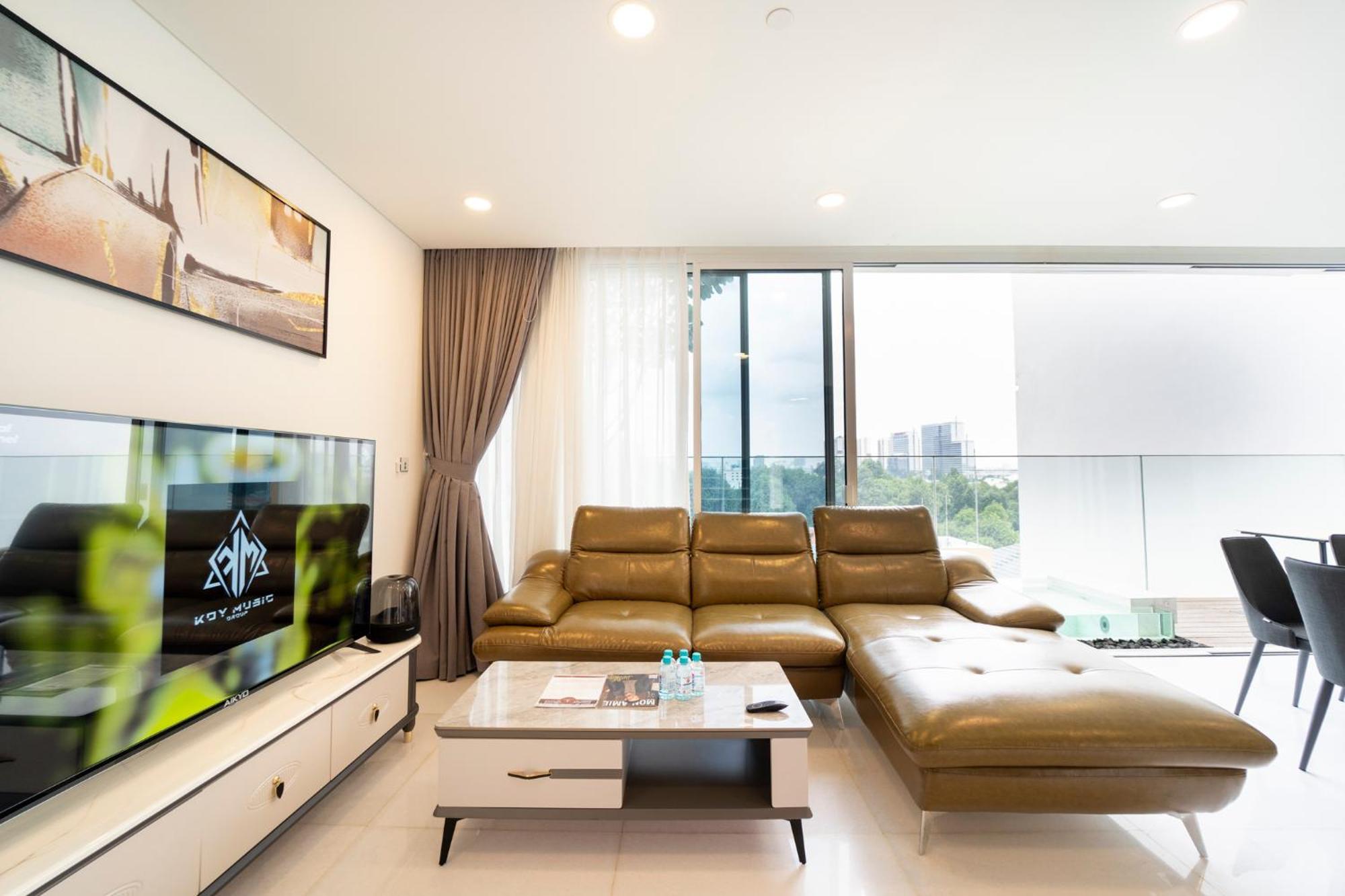 Serenity Saigon Sky - Free One Way Airport Shuttle Villa *