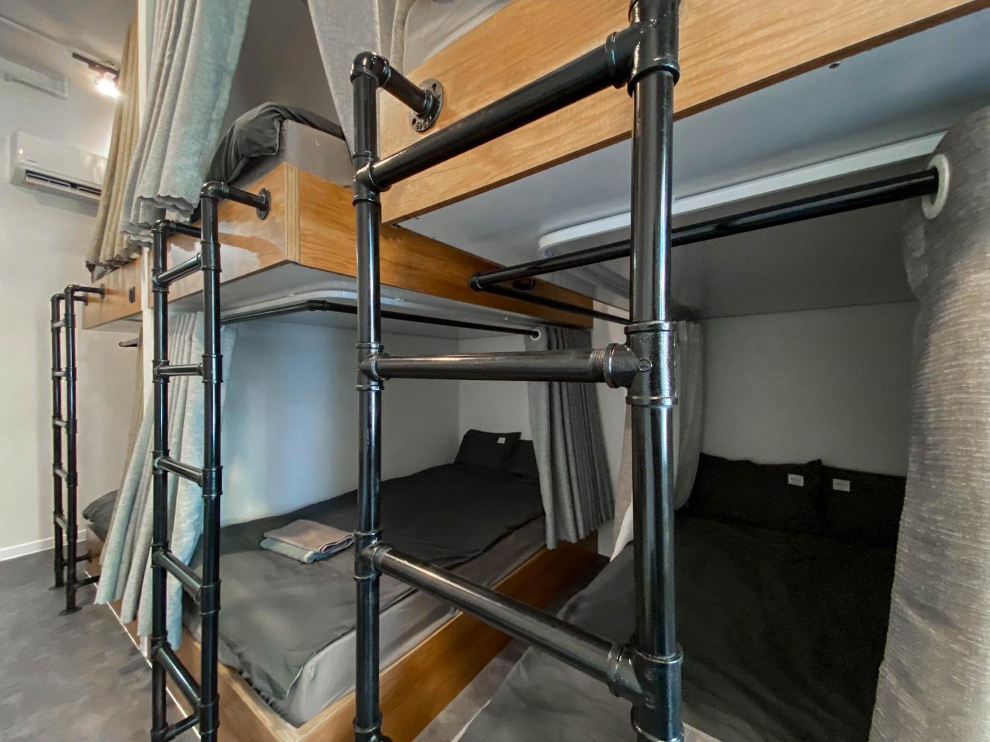 Aparthotel Zeus Living - *