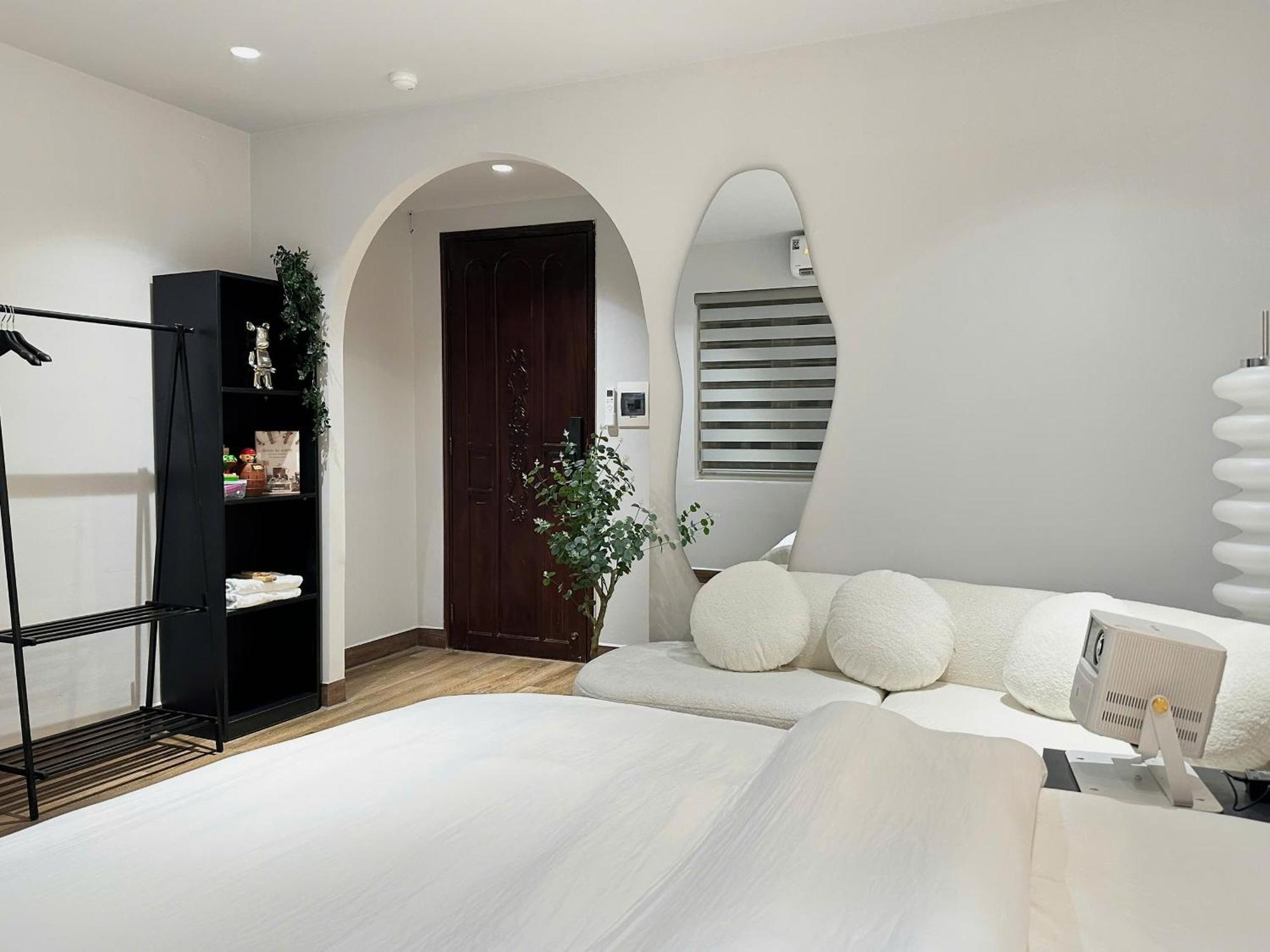 Love hotel Zenhomestay - Truong Son, Quan 10
