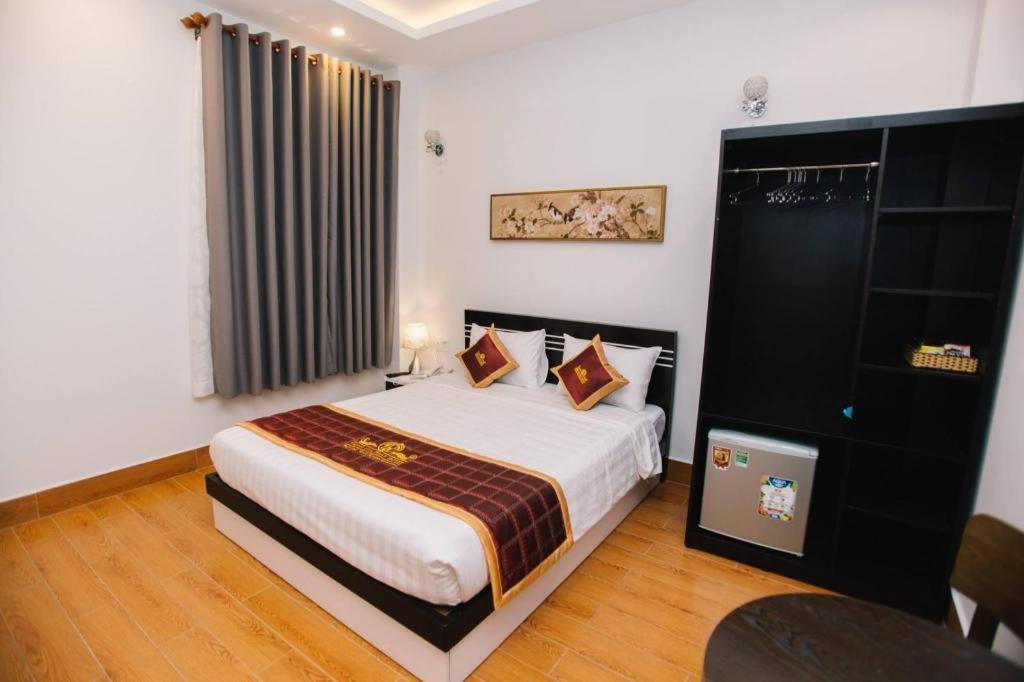 Khách sạn Reddoorz Thinh Gia Phat Hoang Hoa Tham Tan Binh 2*