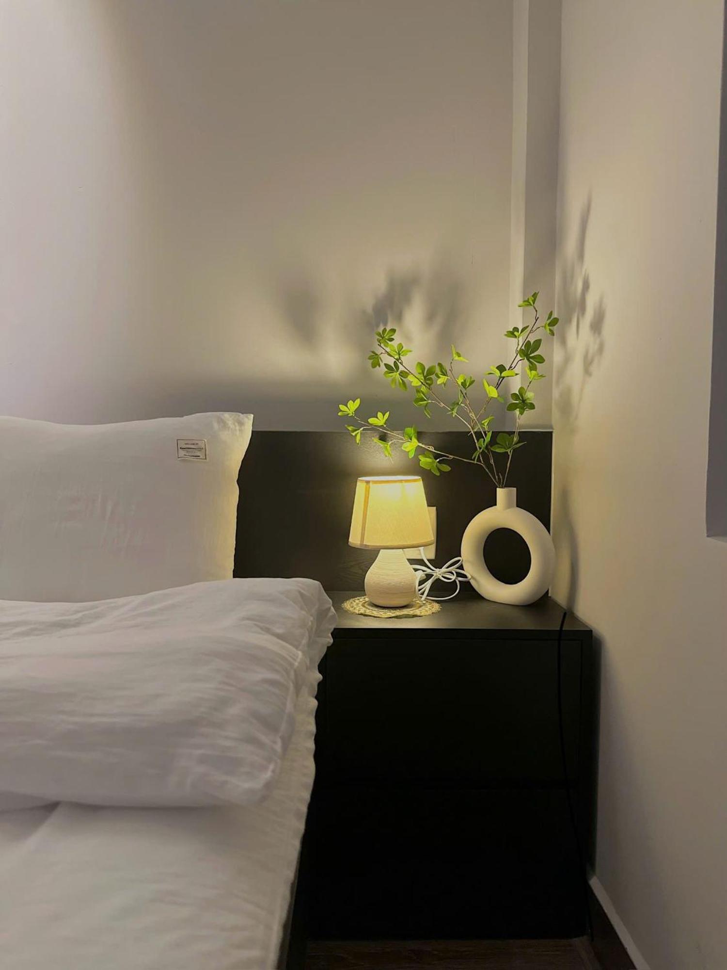 Zenhomestay - Truong Son, Quan 10 Love hotel *