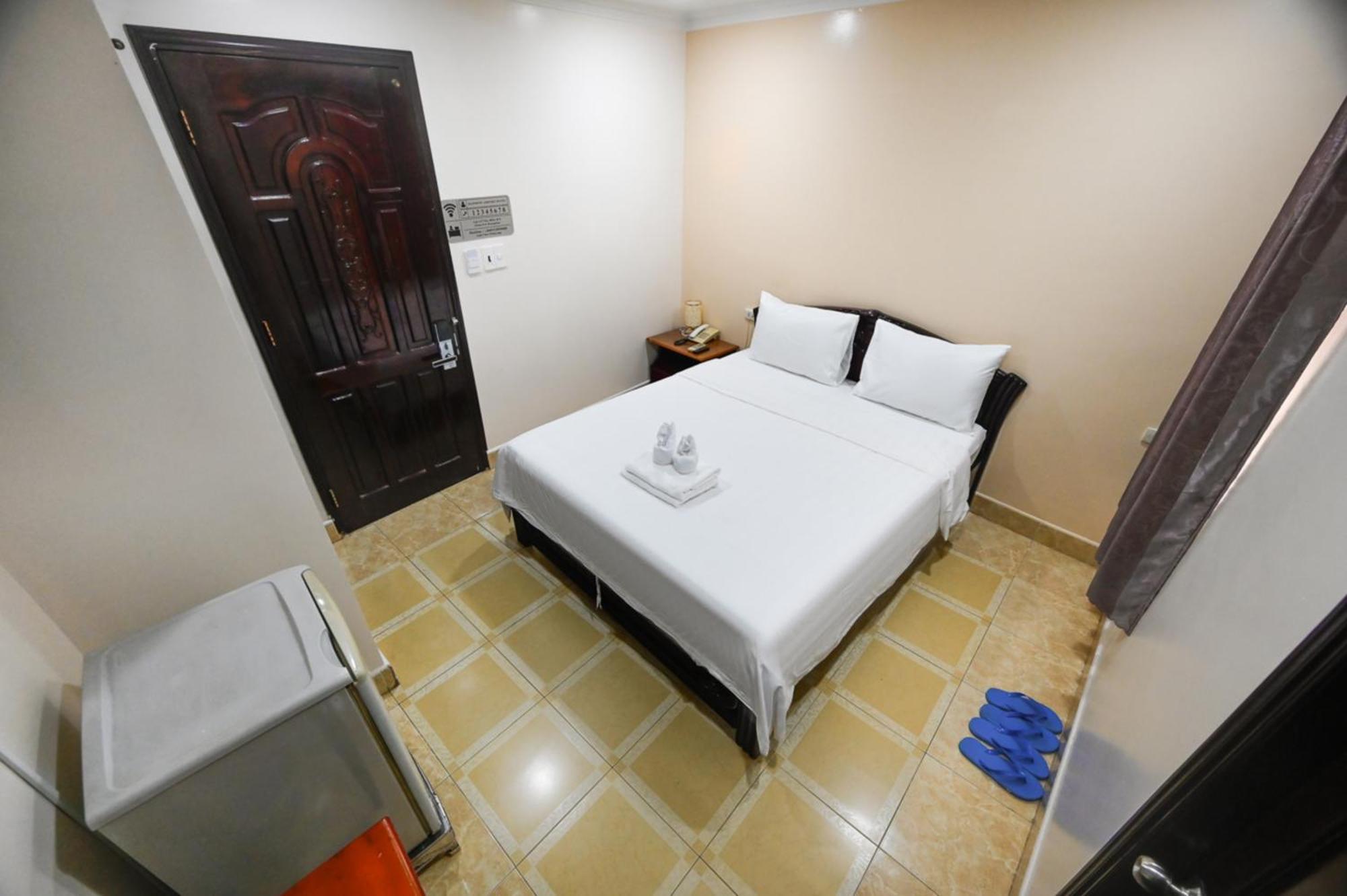 Hotel Rainbow Airport