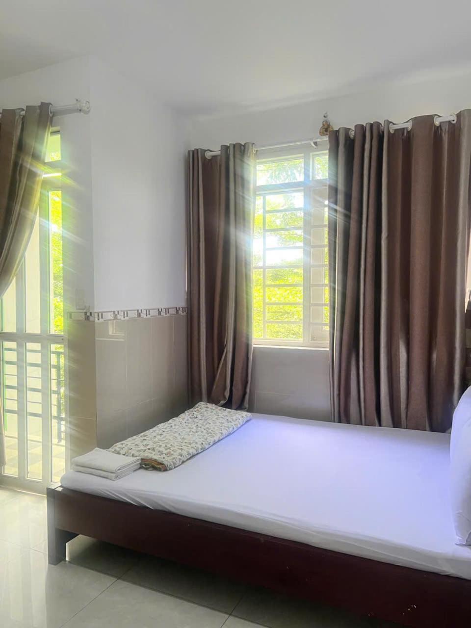 Khach San Doan Gia Aparthotel *