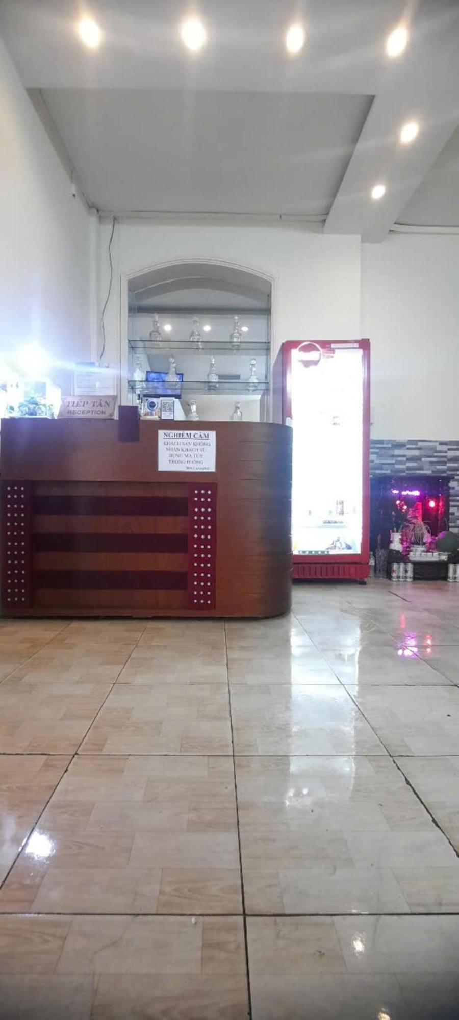 Yen Nhi *