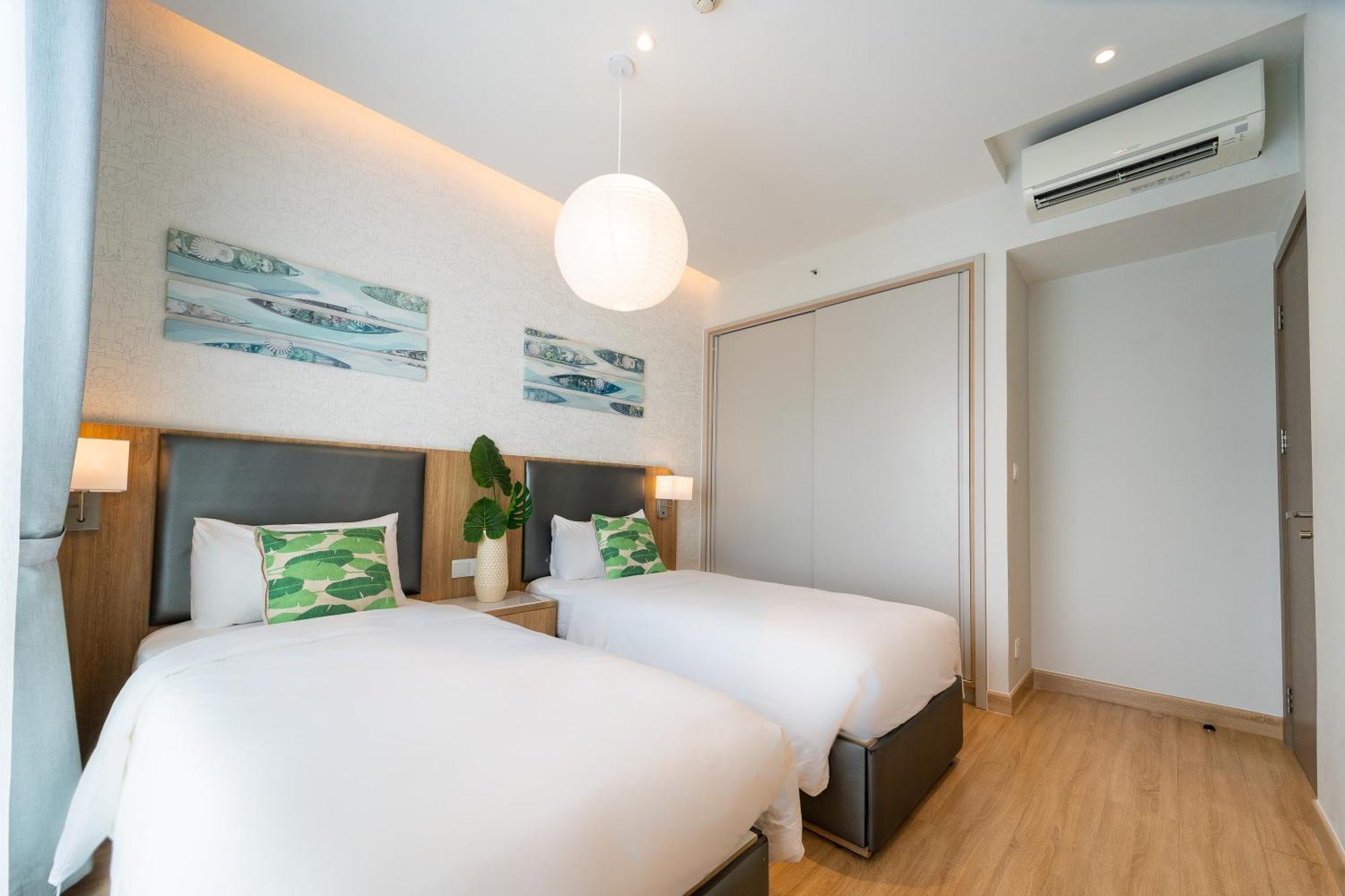 Modern District 1 2br&3br D1&zenity Outdoor Jacuzzi Pool Ho Chi Minh City