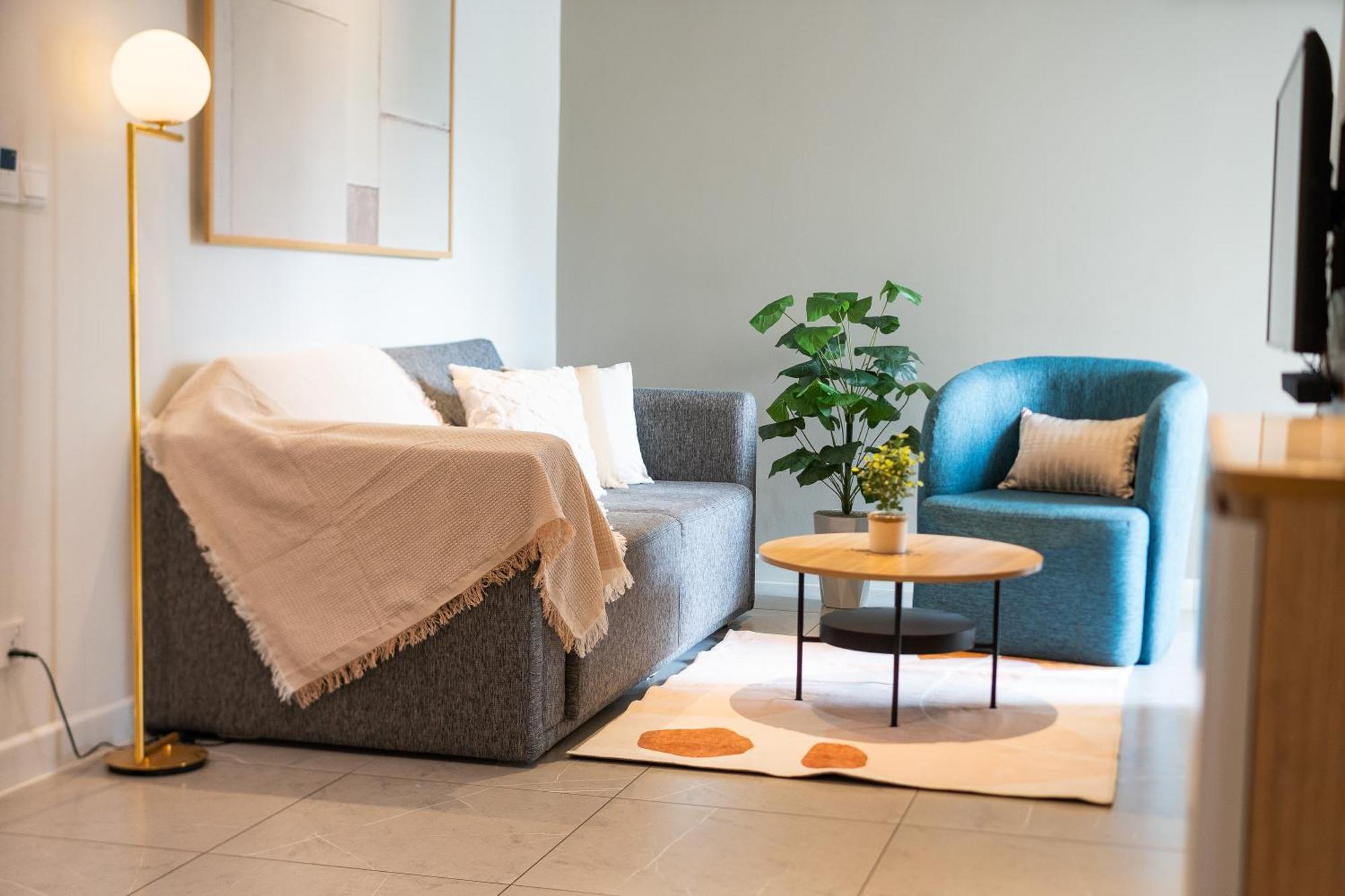 Apartment Modern District 1 2br&3br D1&zenity Outdoor Jacuzzi Pool