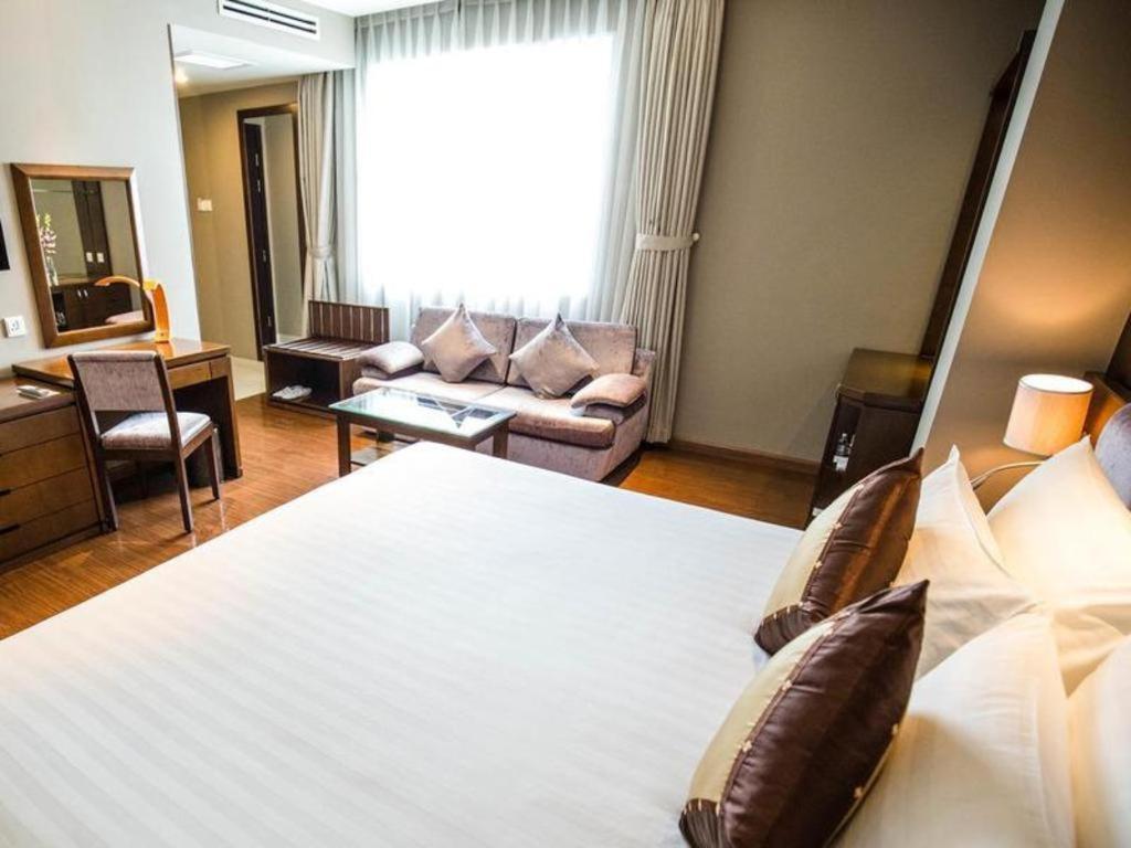 Grand Silverland Hotel