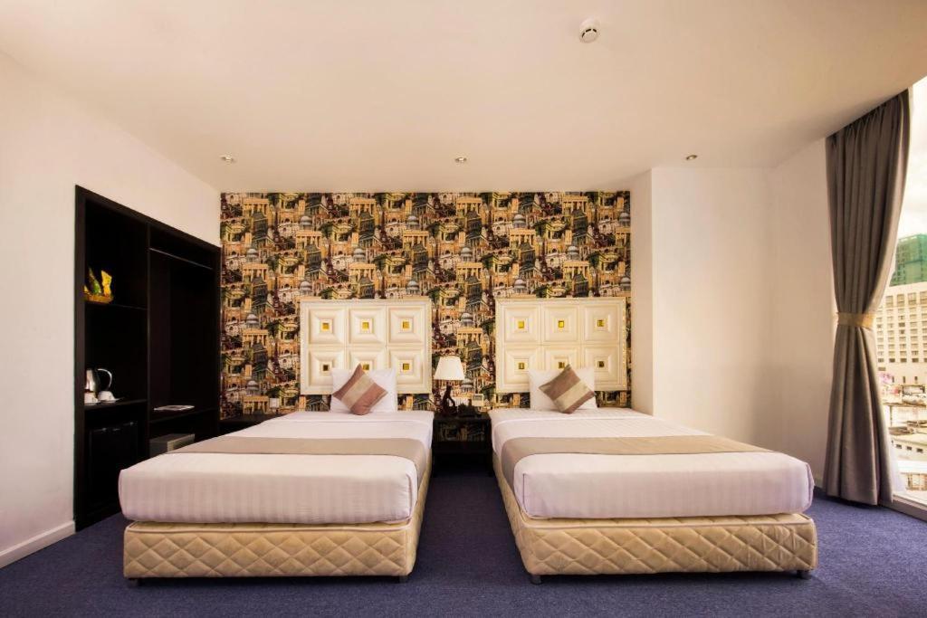 Golden Crown Saigon Hotel 3*