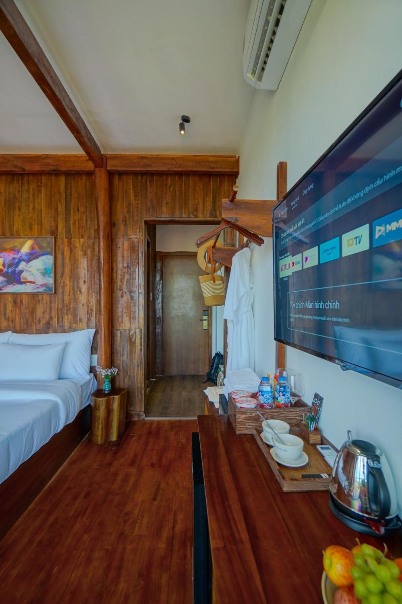 Nexus House Lang Bao Chi Hotel 4*
