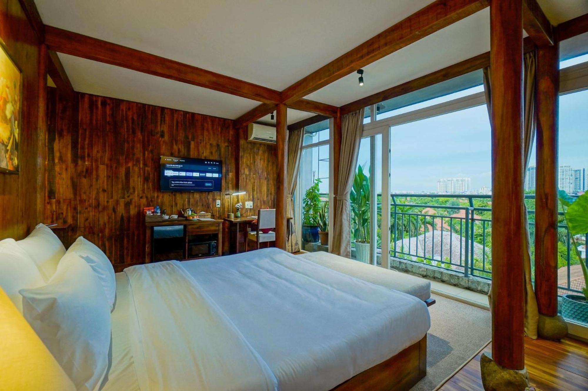 Hotel Nexus House Lang Bao Chi 4*