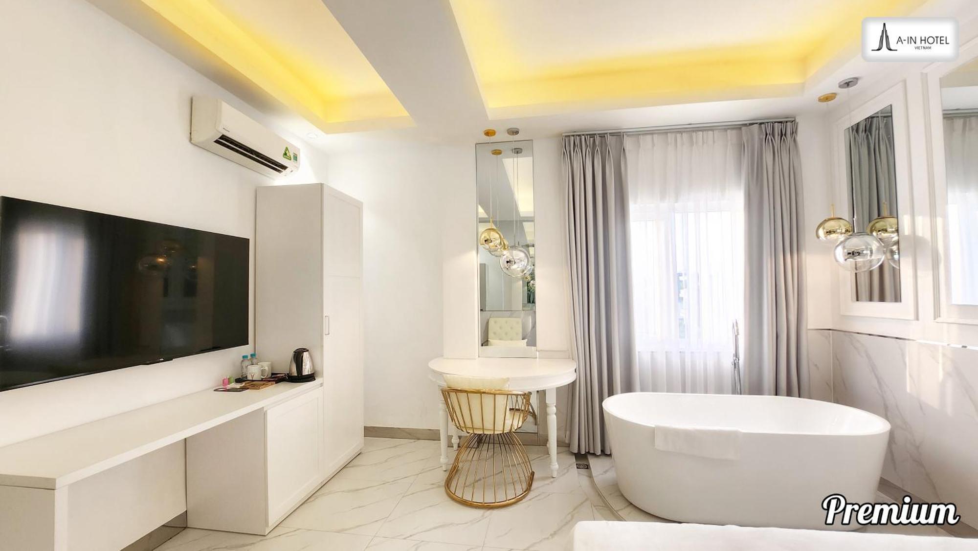 A In Atistar Hotel