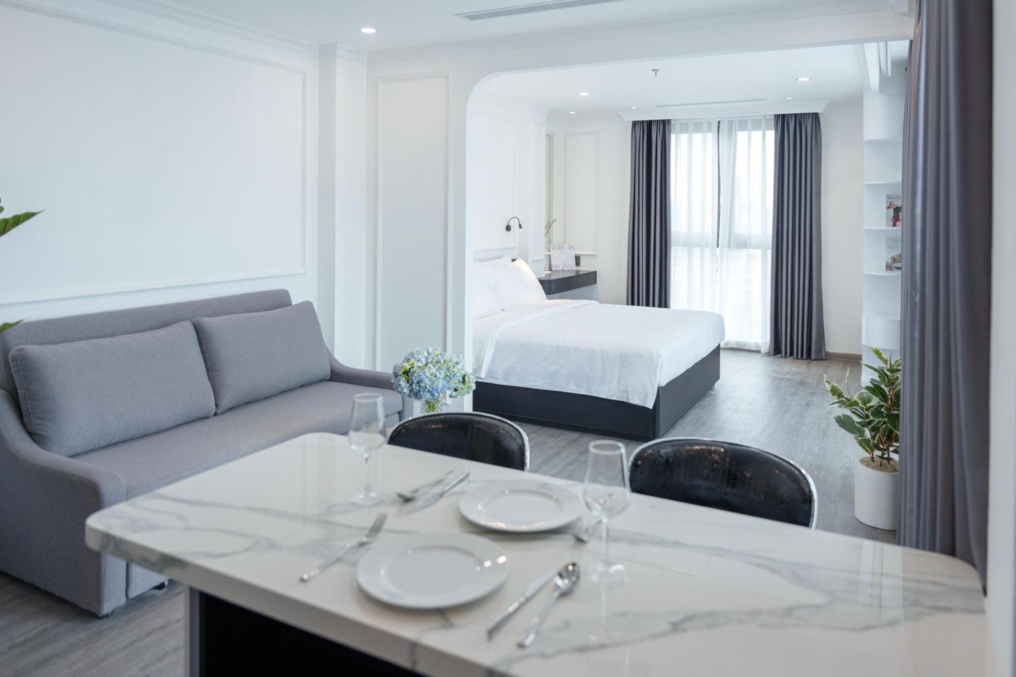 Cityhouse- El Pino Realm At Metro Ben Thanh Market Hotel