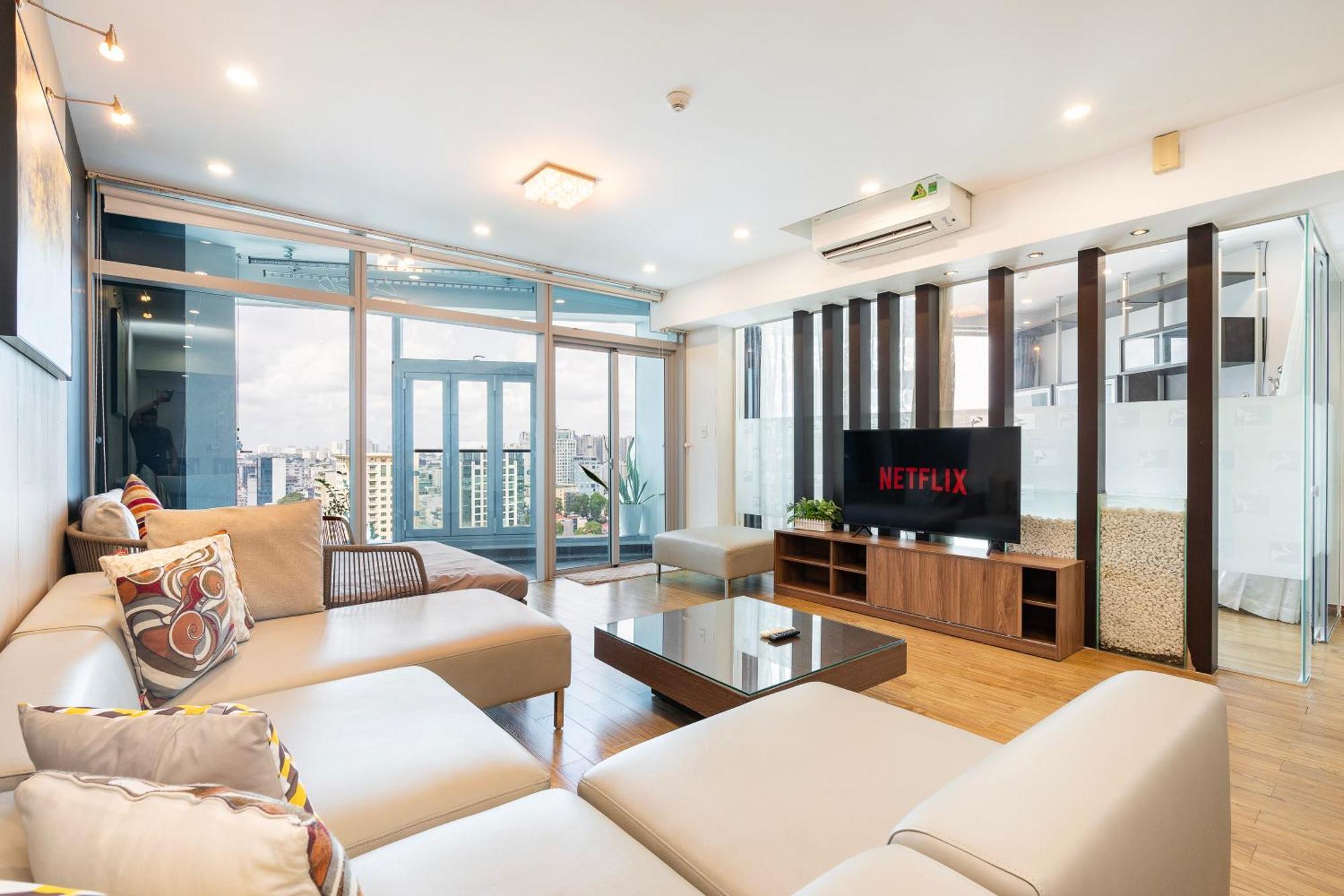 Hotel Justay Sailing Tower Ho Chi Minh City