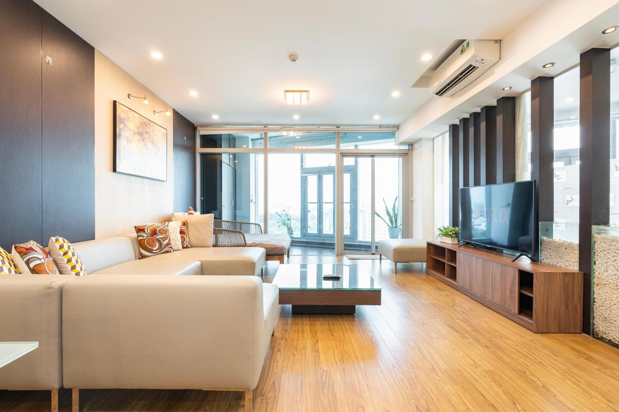 Hotel Justay Sailing Tower Ho Chi Minh City