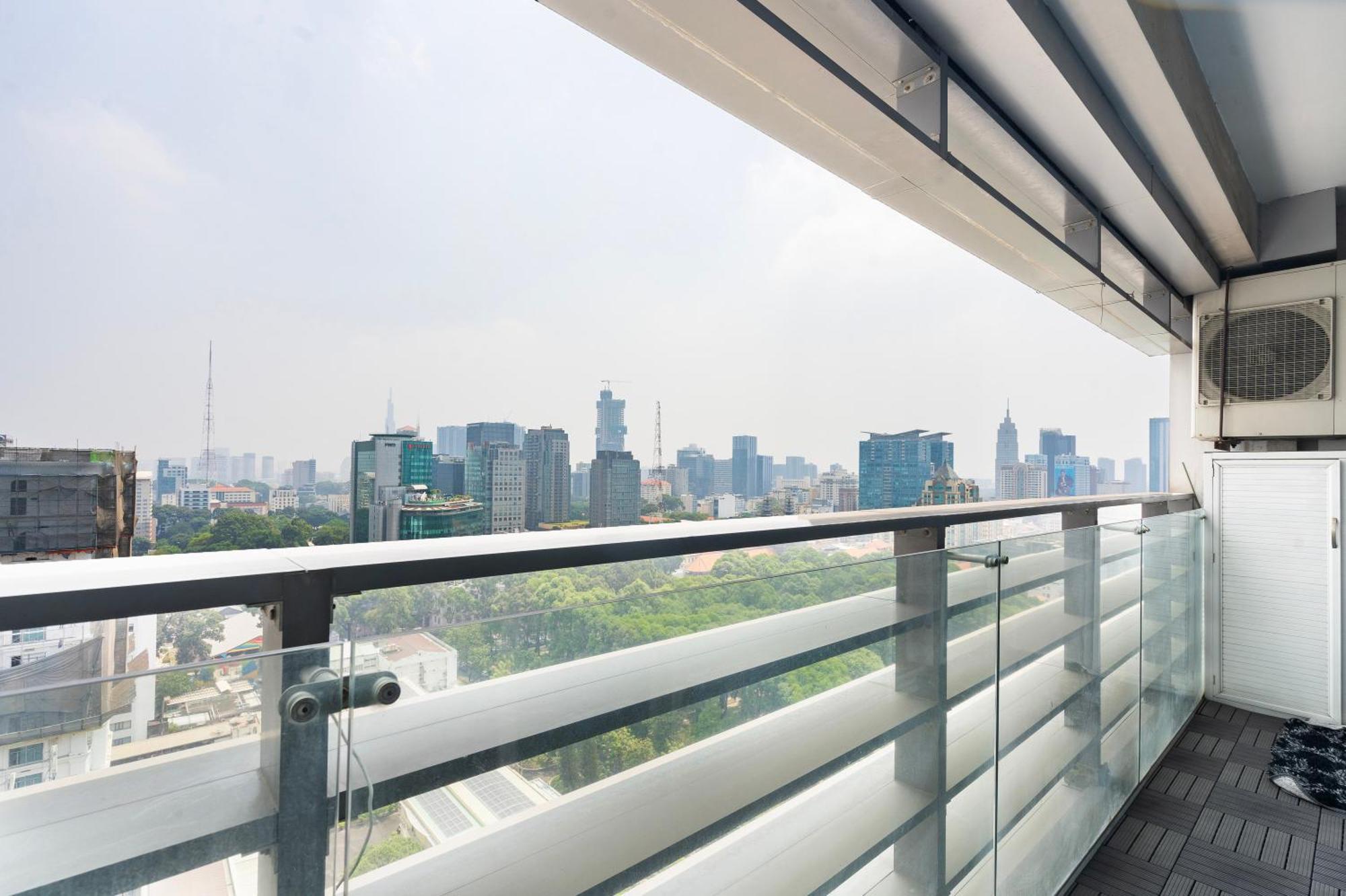 Hotel Justay Sailing Tower Ho Chi Minh City