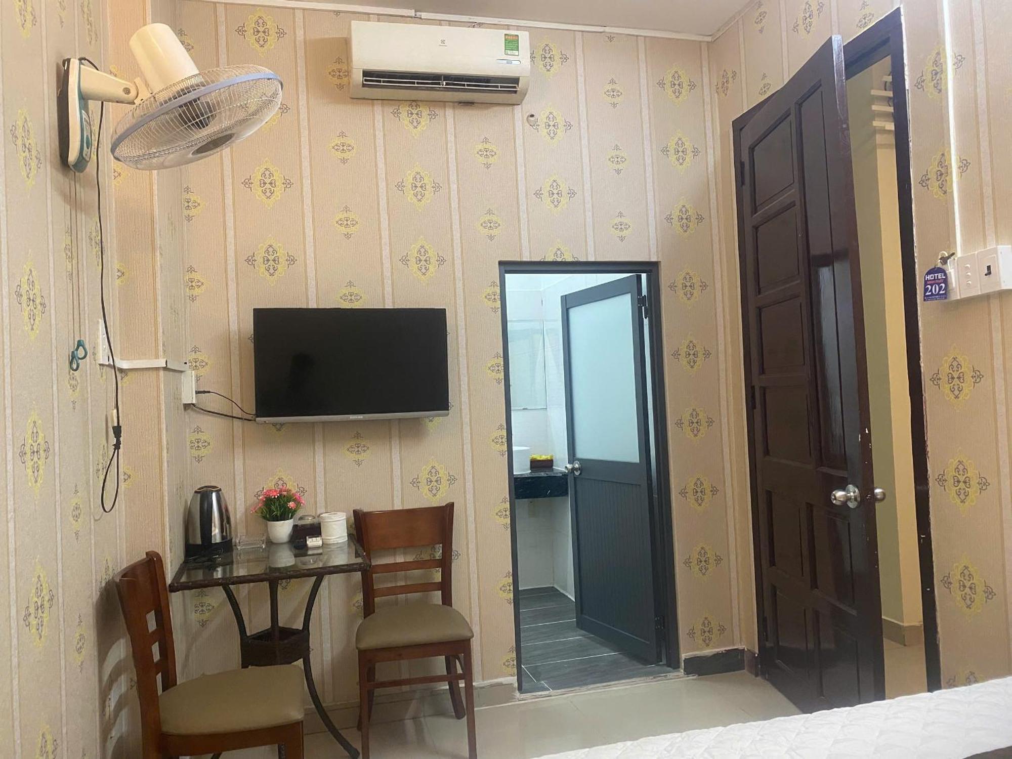 Minh Phat Khách sạn *